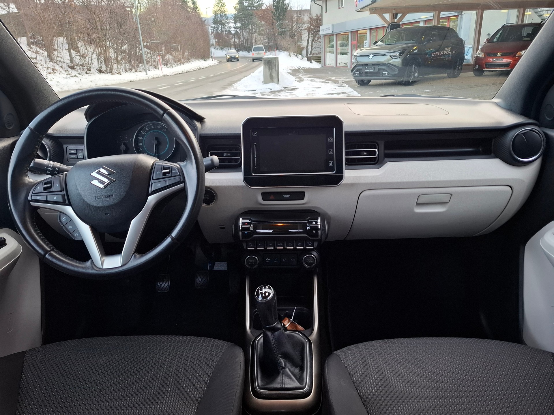 SUZUKI Ignis 1.2i Compact Top 4x4-image-4