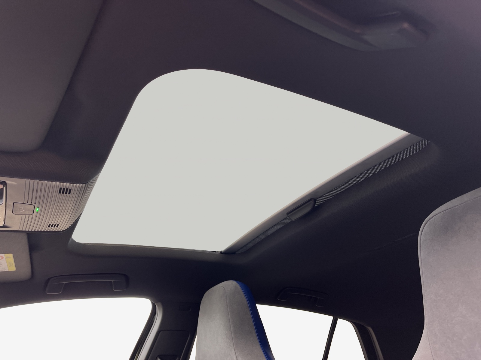 VW Golf 2.0 TSI R DSG 4 Motion-image-14
