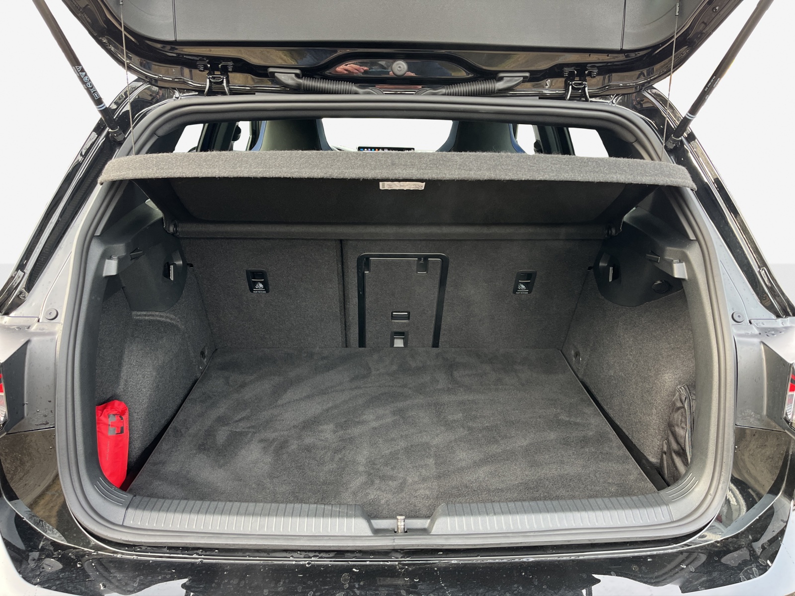 VW Golf 2.0 TSI R DSG 4 Motion-image-12