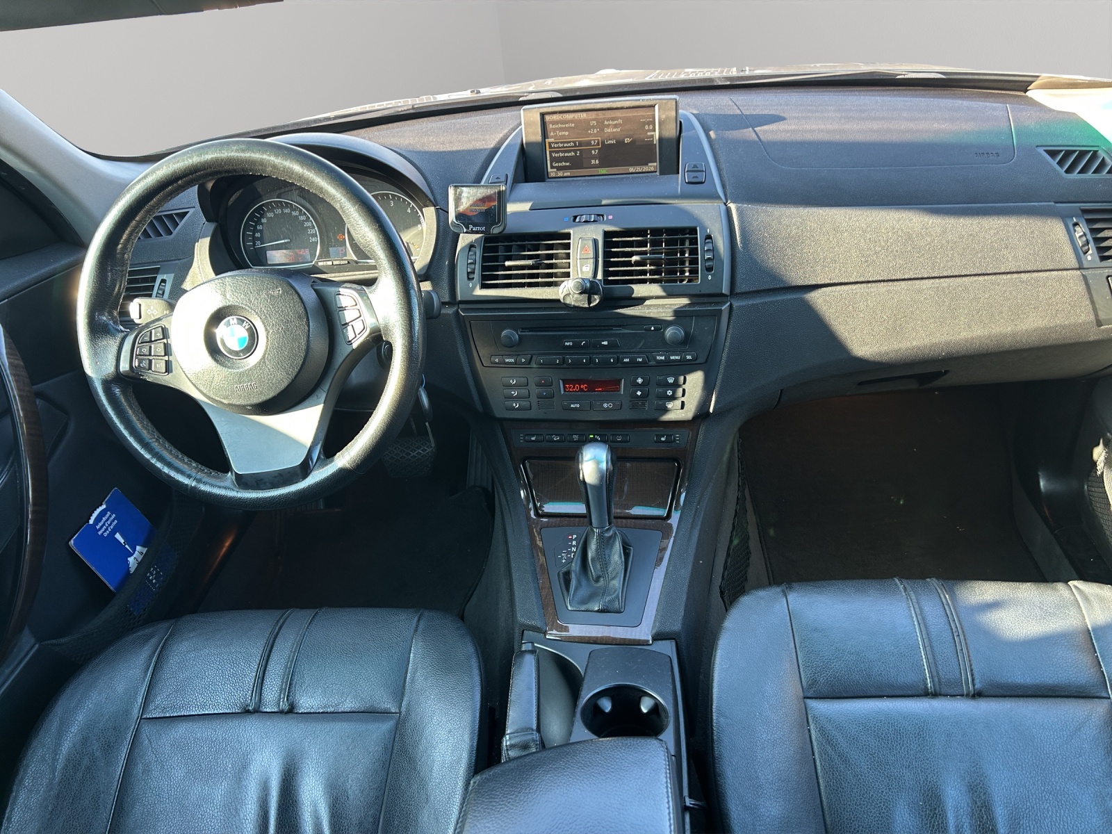 BMW X3 3.0d-image-10
