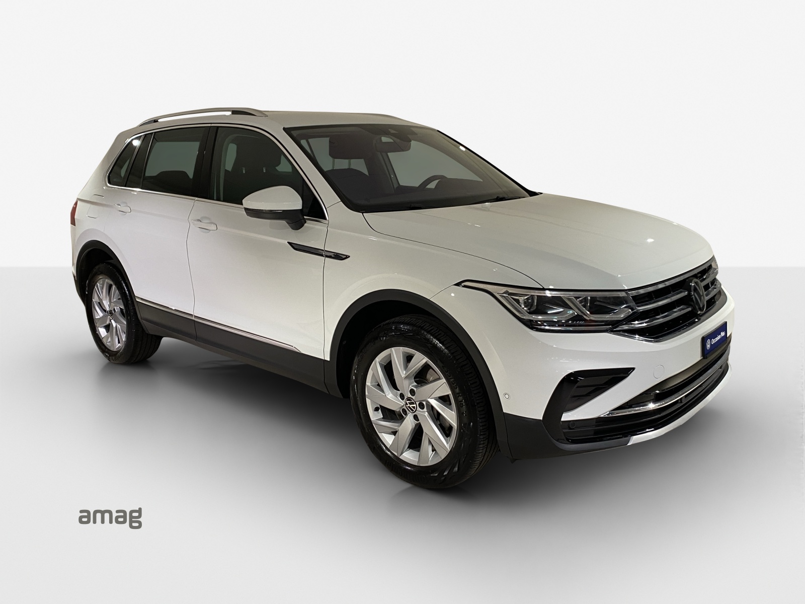 VW Tiguan 2.0 TDI SCR Elegance 4Motion DSG-image-5