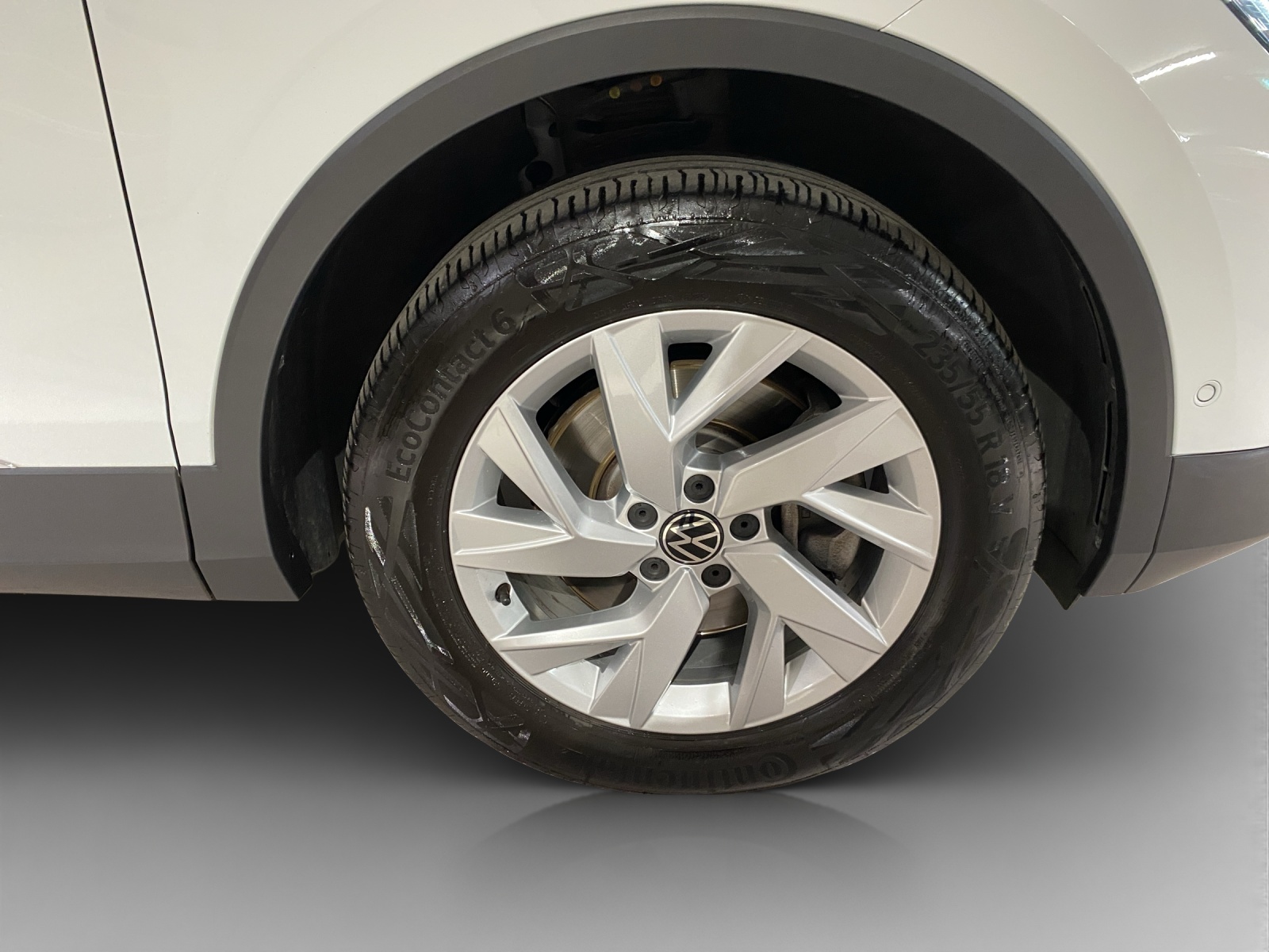 VW Tiguan 2.0 TDI SCR Elegance 4Motion DSG-image-14