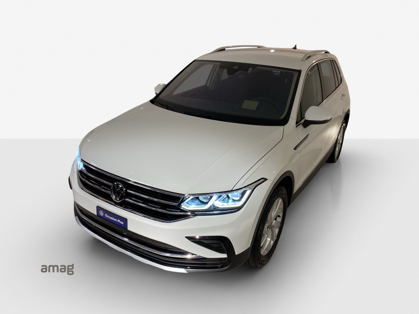 VW Tiguan 2.0 TDI SCR Elegance 4Motion DSG-image-15