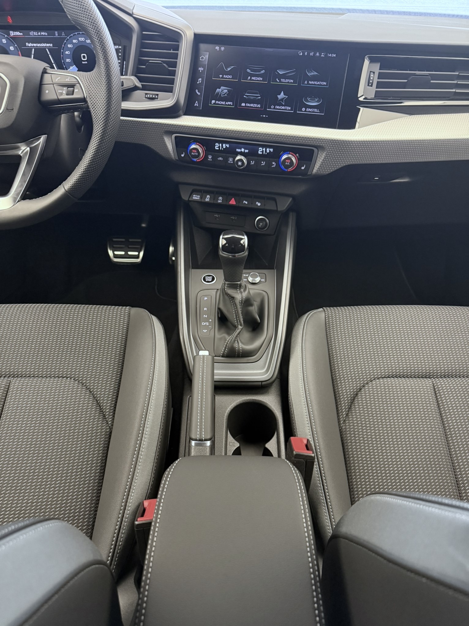 AUDI A1 allstreet 35 TFSI S-tronic-image-10