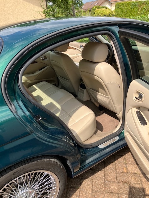 JAGUAR S-Type 4.2 V8 Executive-image-6