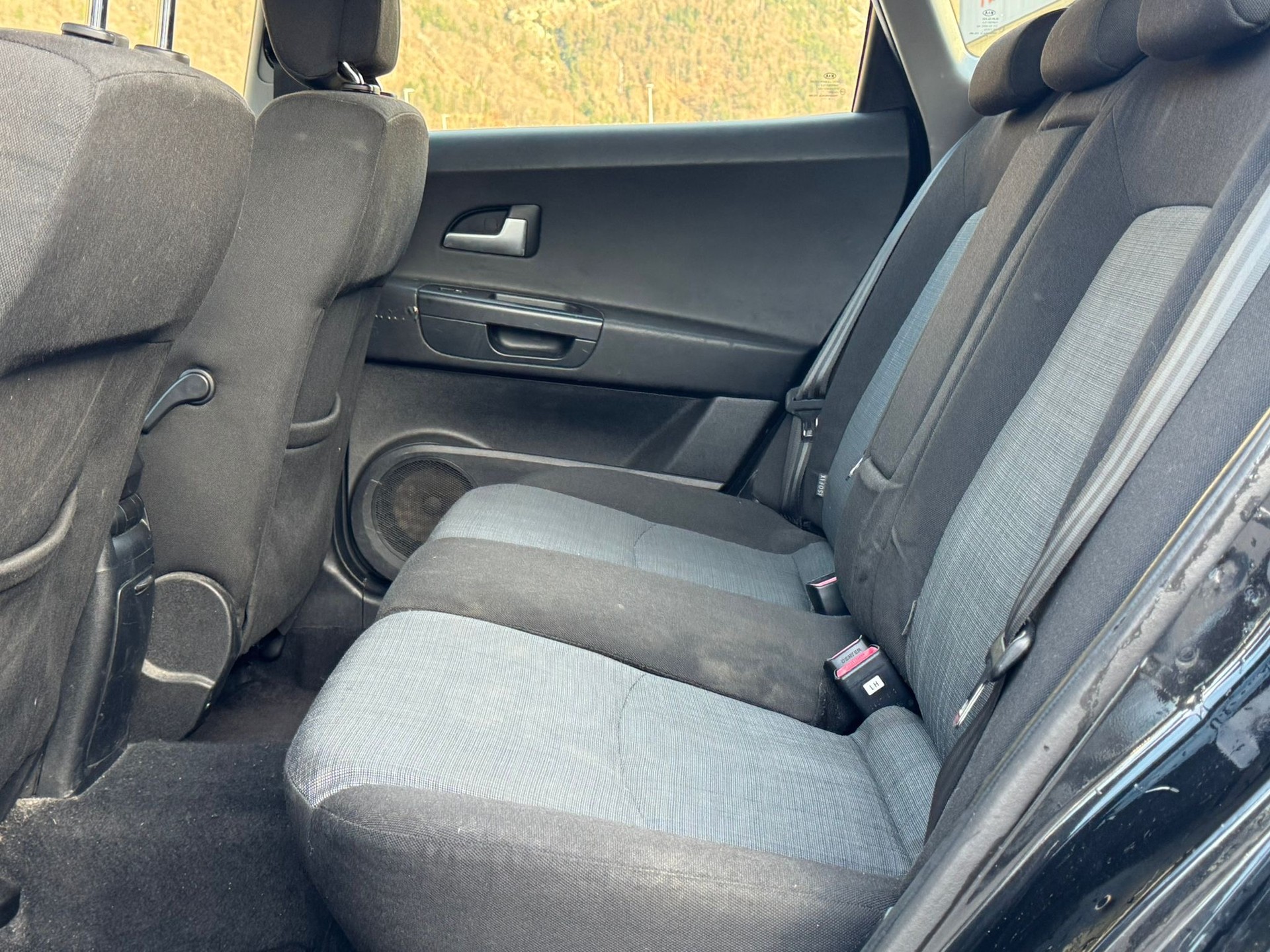 KIA Cee'd Sporty Wagon 1.6 16V Classic-image-2