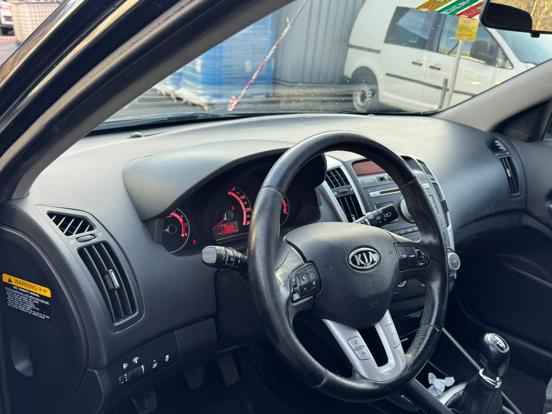 KIA Cee'd Sporty Wagon 1.6 16V Classic-image-15