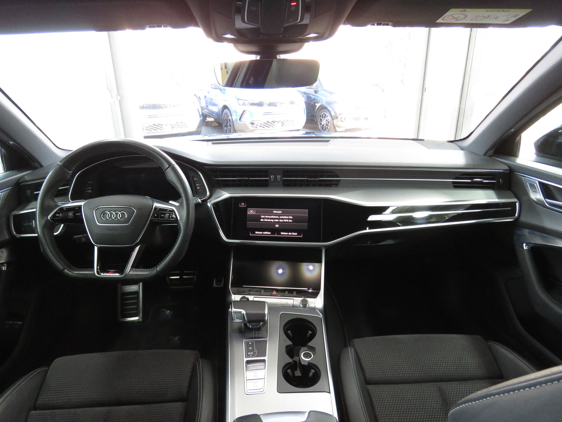 AUDI A6 Avant 55 TFSIe Sport Quattro S-tronic (Automat)-image-13
