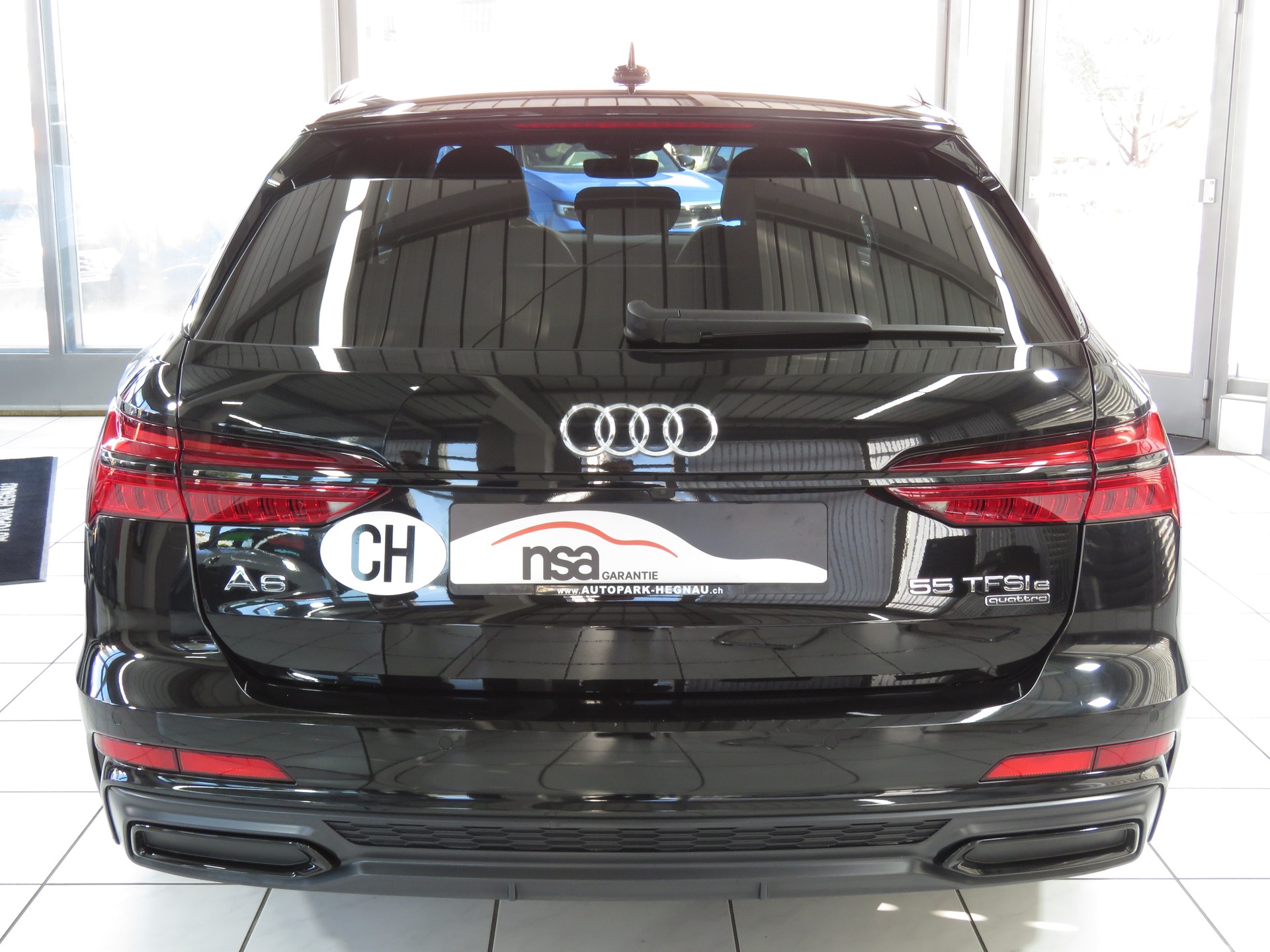 AUDI A6 Avant 55 TFSIe Sport Quattro S-tronic (Automat)-image-4