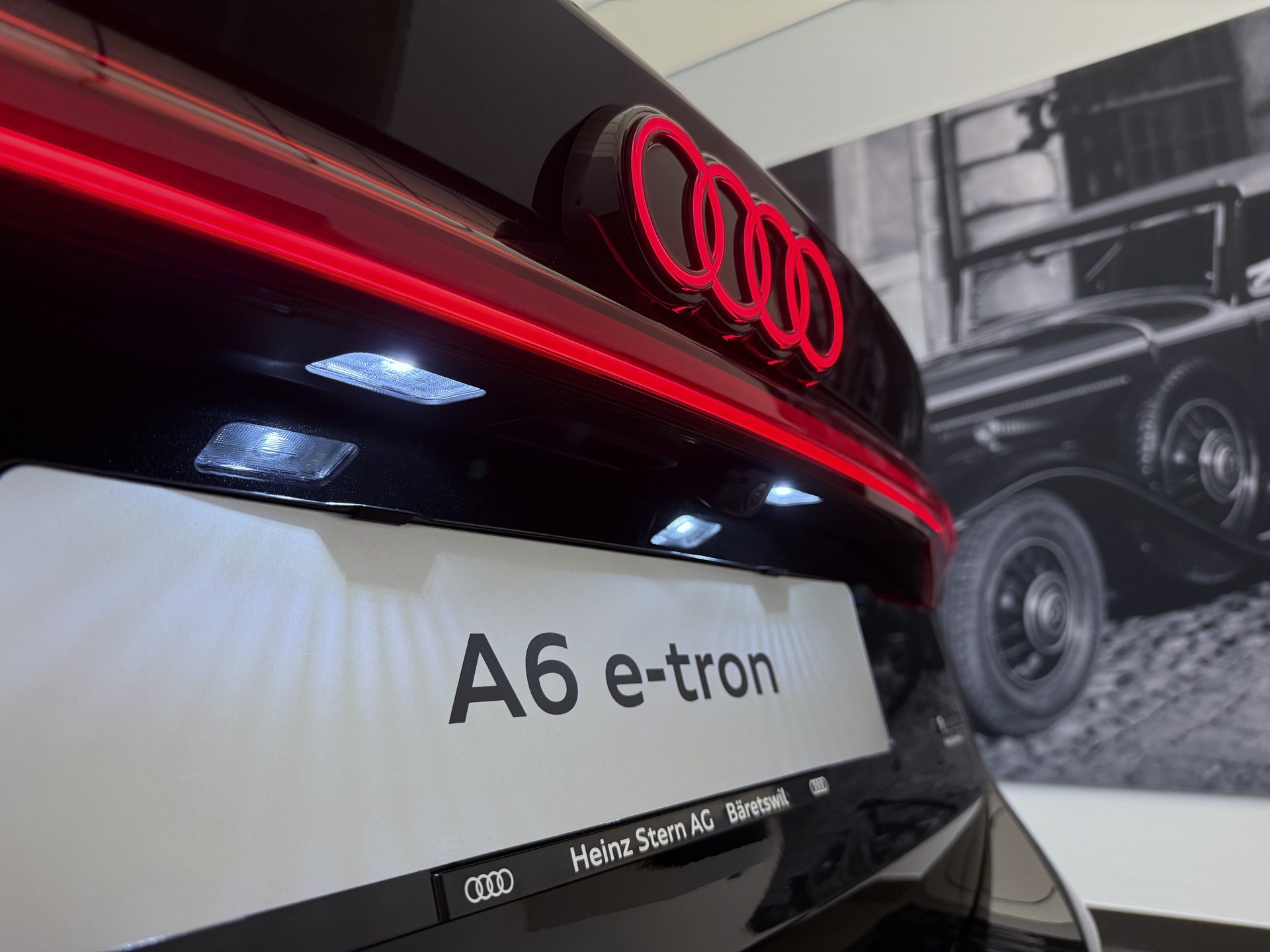AUDI A6 Avant e-tron quattro-image-22