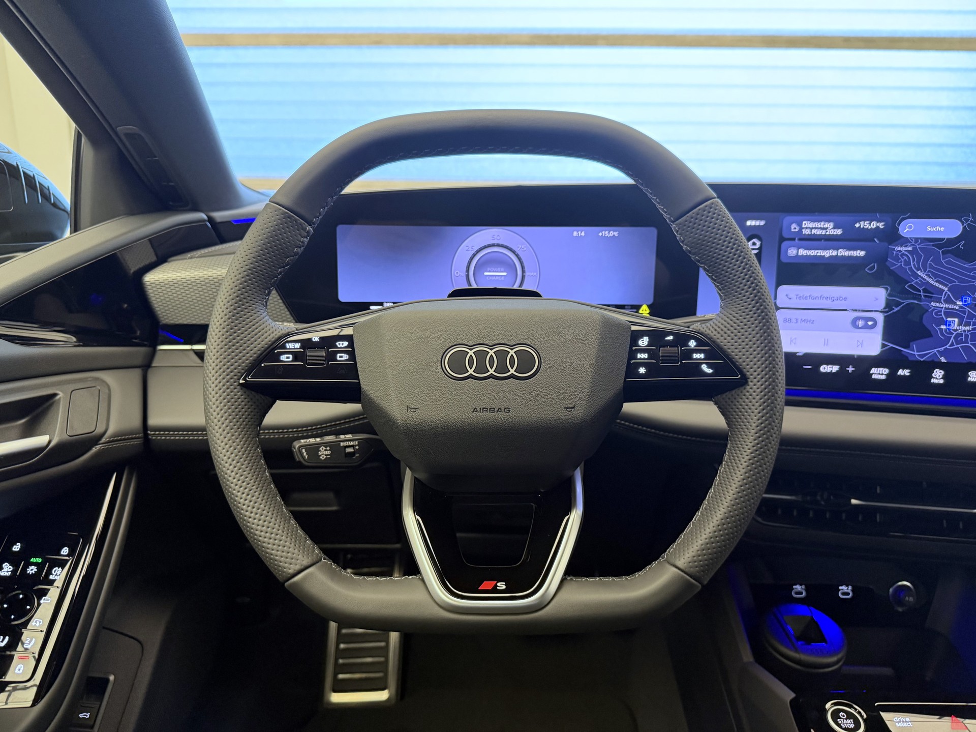 AUDI A6 Avant e-tron quattro-image-6