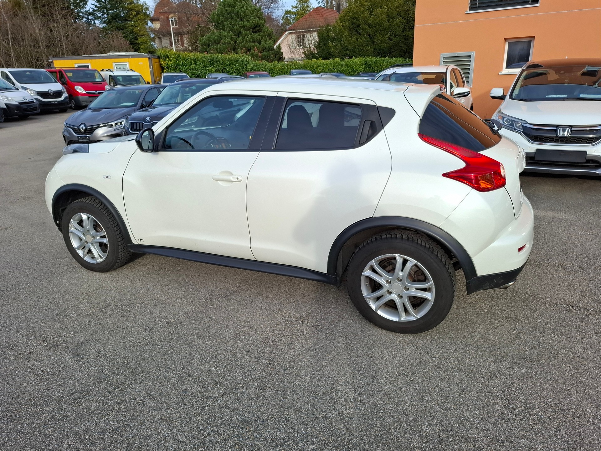 NISSAN Juke 1.6 DIG-T n-tec 4x4 Xtronic M-CVT-image-4