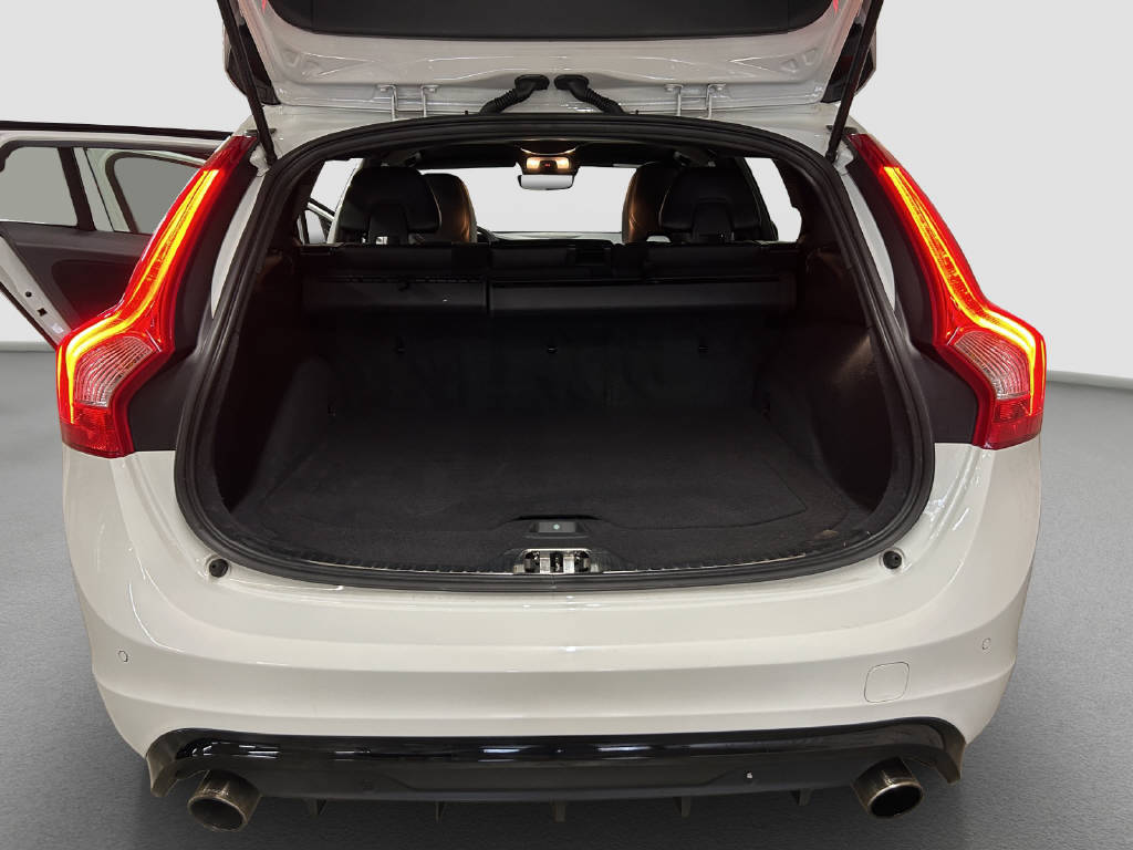 VOLVO V60 3.0 T6 Polestar AWD-image-13