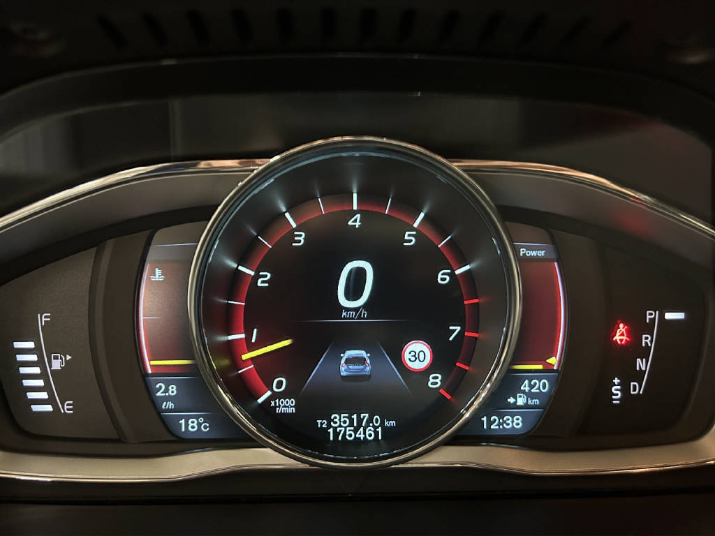 VOLVO V60 3.0 T6 Polestar AWD-image-8