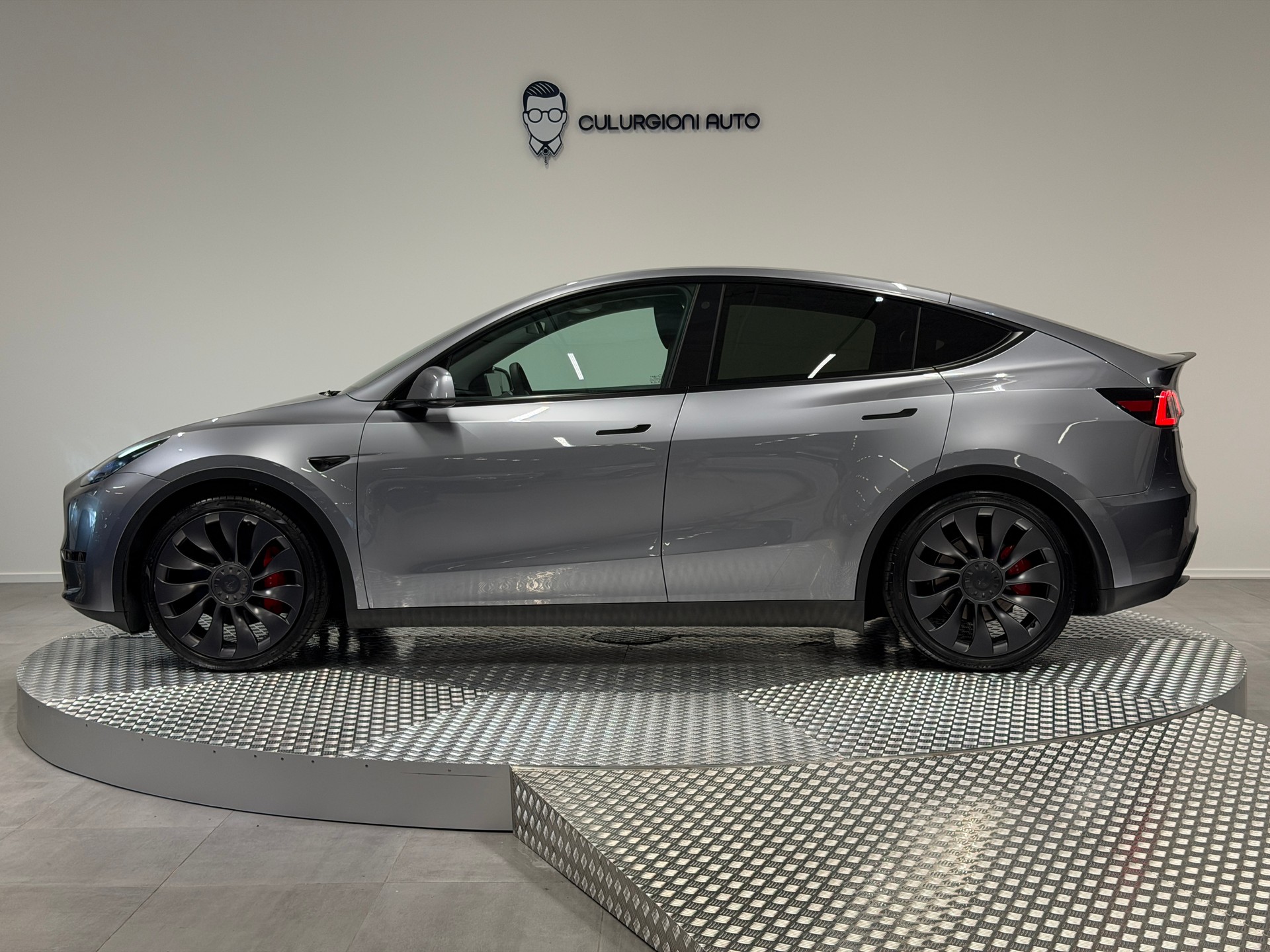 TESLA Model Y Performance-image-7