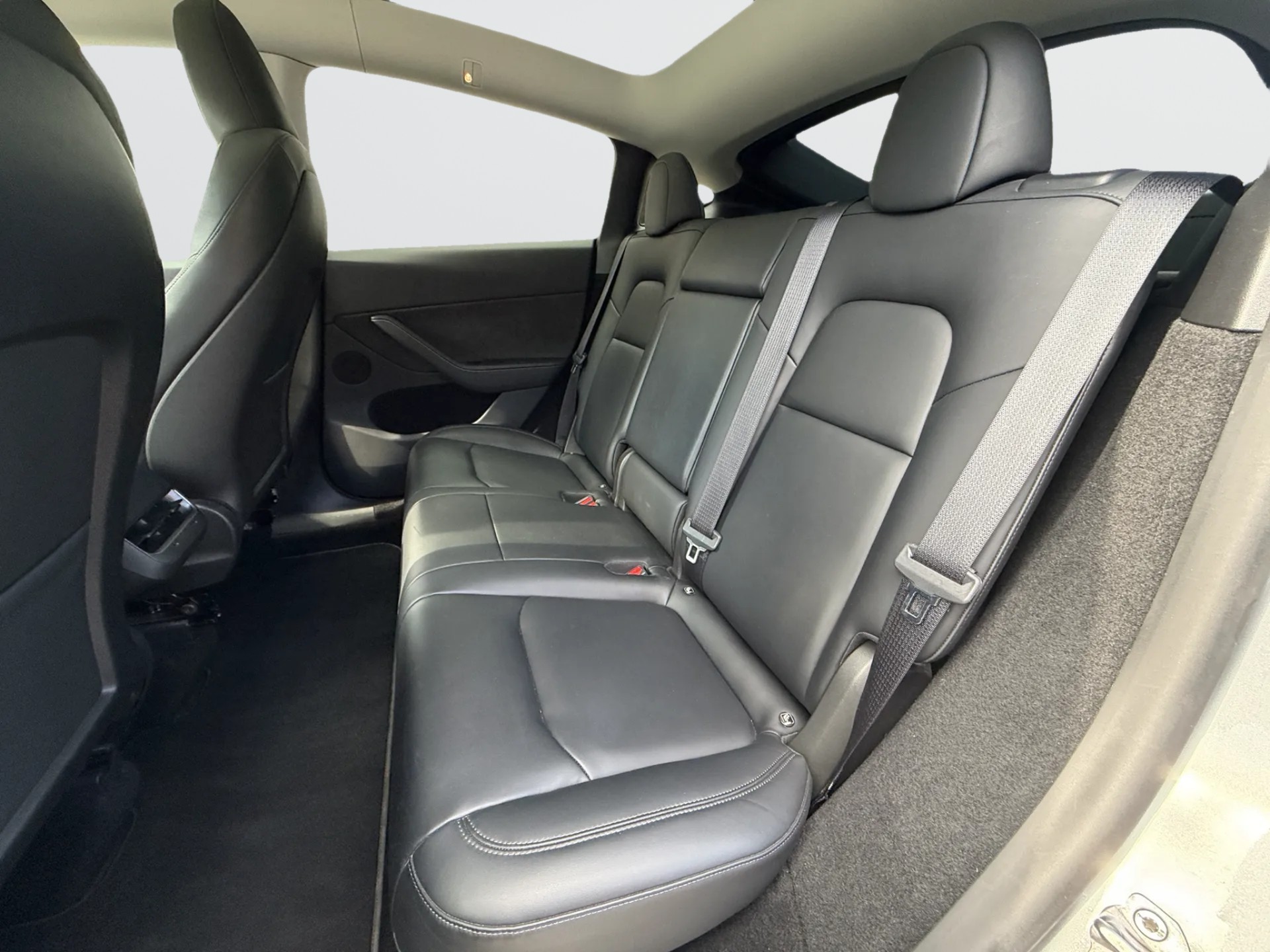 TESLA Model Y Performance-image-10