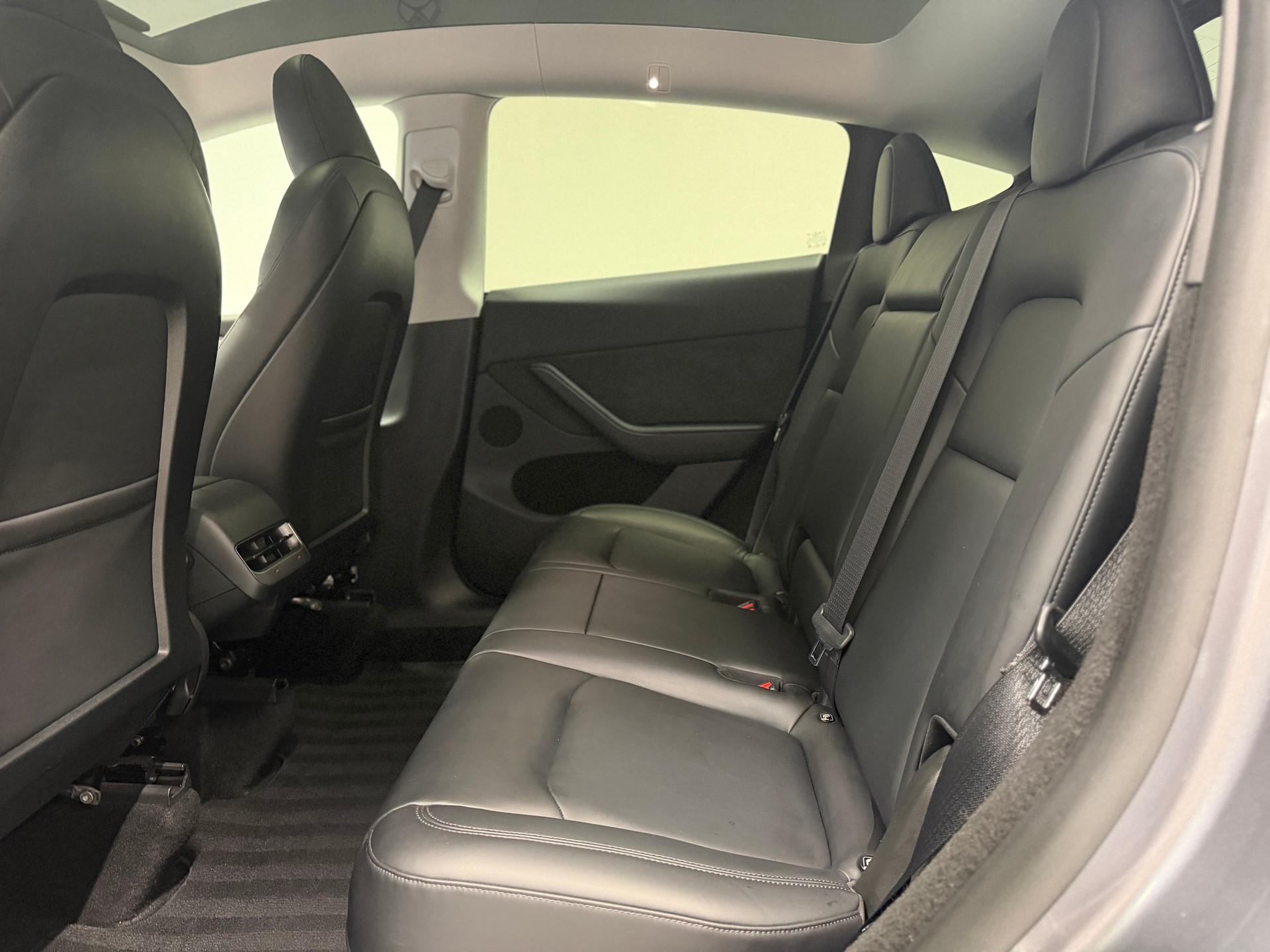 TESLA Model Y Performance-image-12