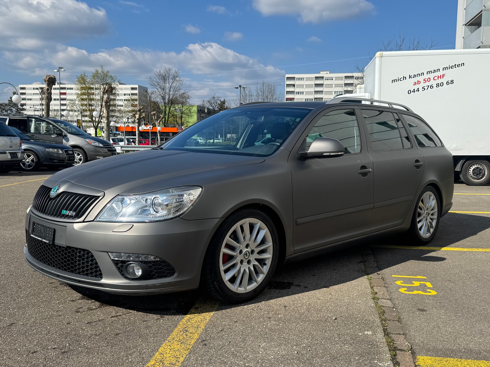 SKODA Octavia Combi 2.0 TSI RS-image-0