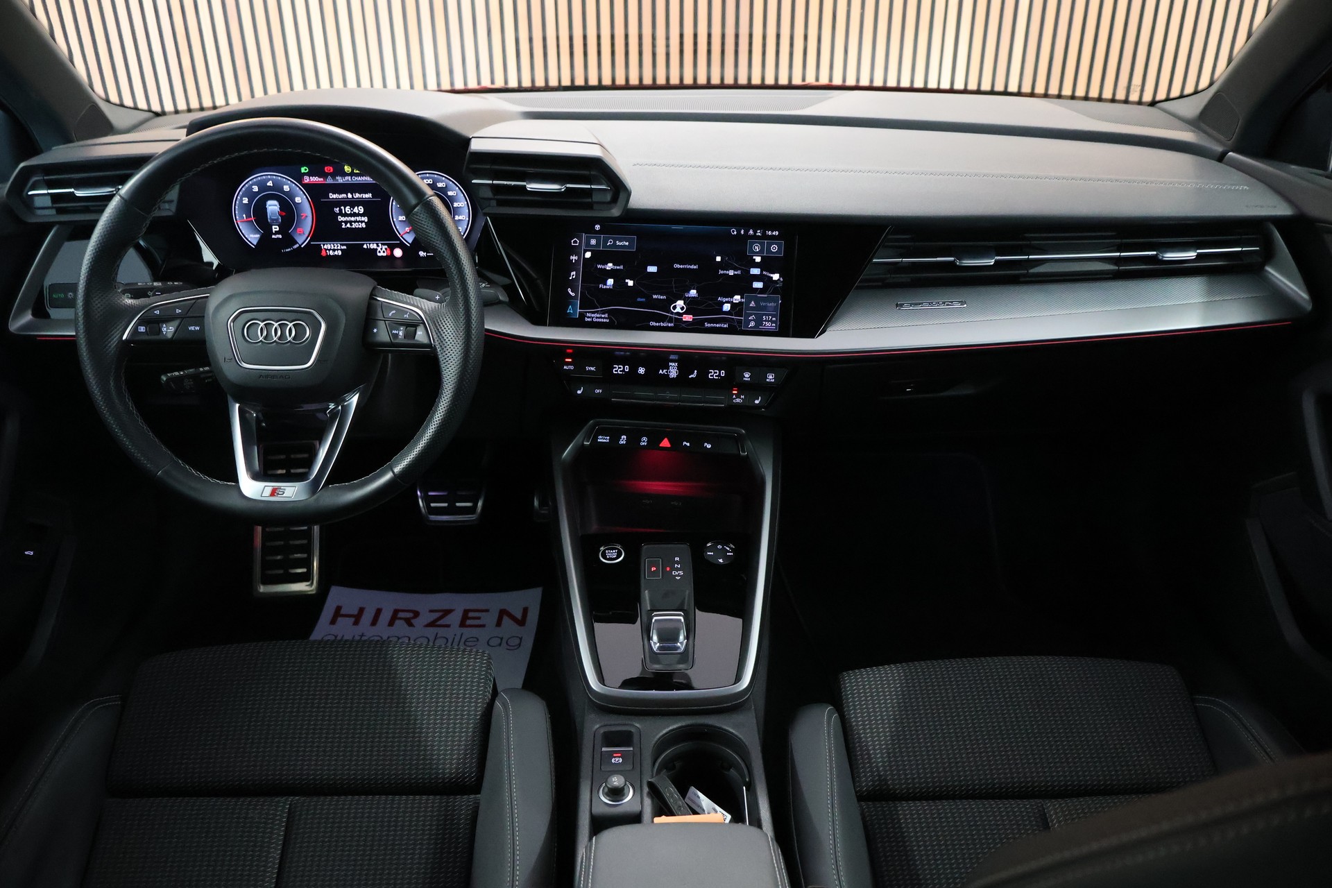 AUDI A3 Sportback 40 TFSI S line quattro S-tronic-image-16