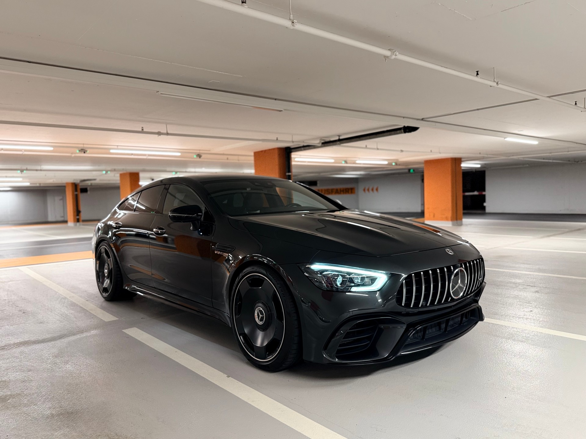 MERCEDES-BENZ AMG GT 4 63 4Matic+ Speedshift MCT-showroom-element-2