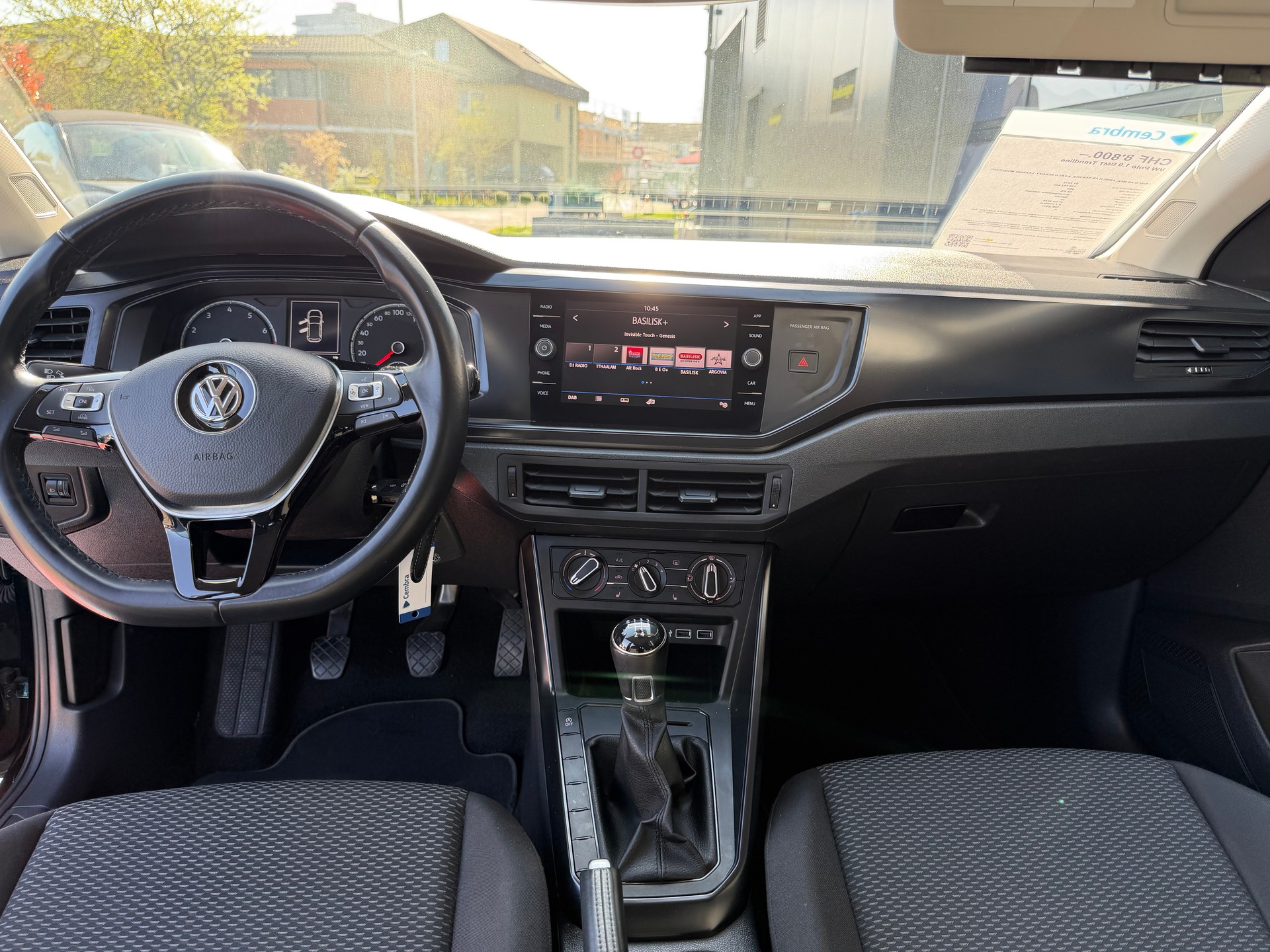 VW Polo 1.0 BMT Trendline-image-9