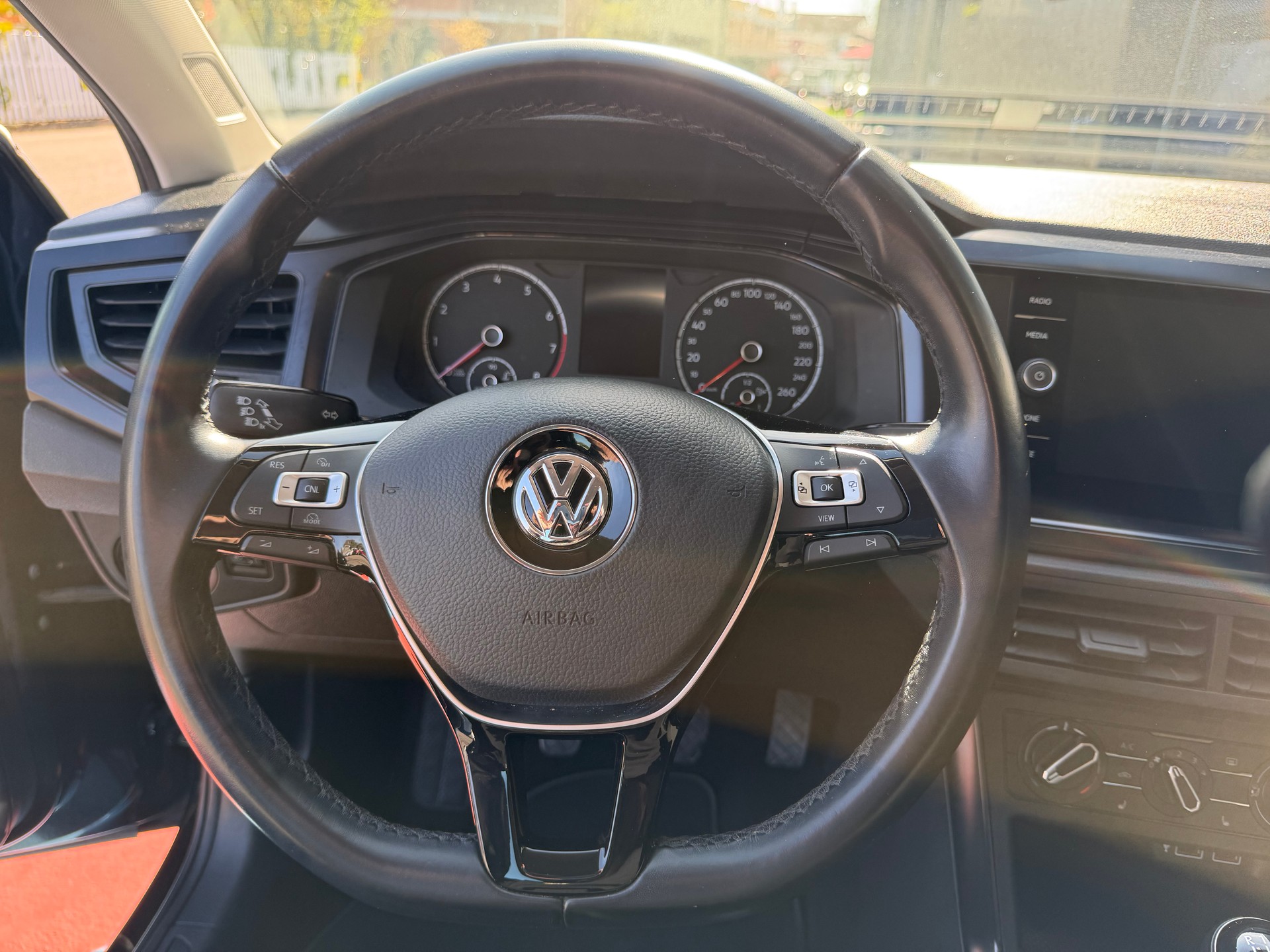 VW Polo 1.0 BMT Trendline-image-11