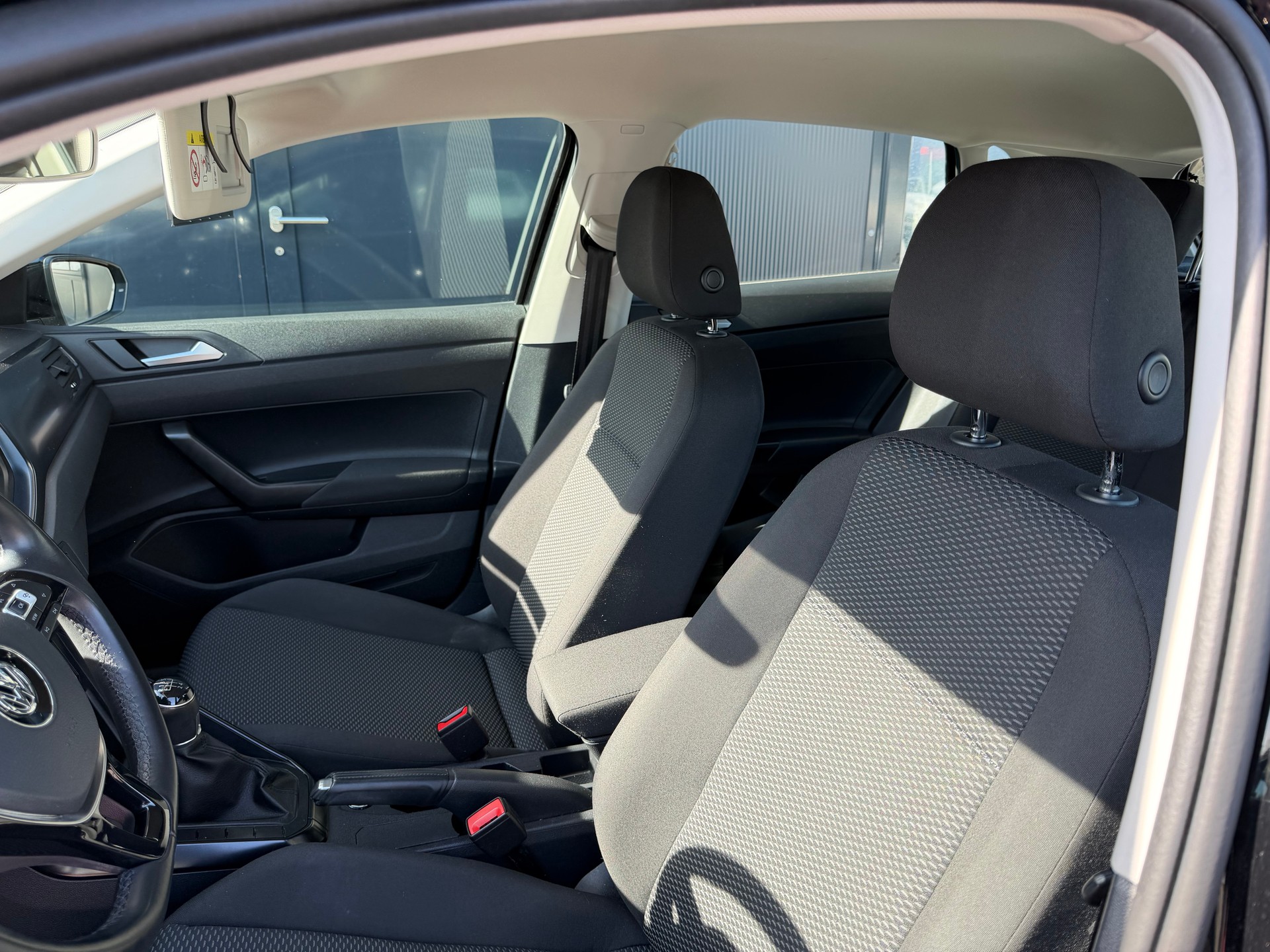 VW Polo 1.0 BMT Trendline-image-7