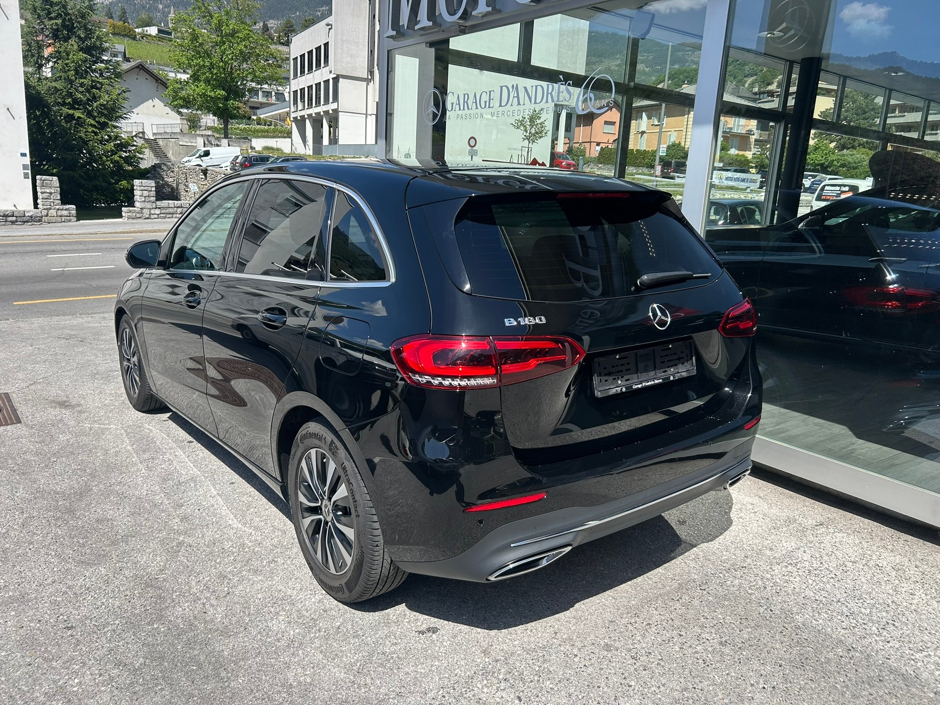 MERCEDES-BENZ B 180 Progressive 7G-DCT-image-3