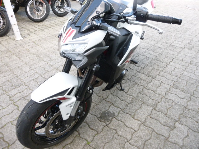 KAWASAKI Z 900-image-4