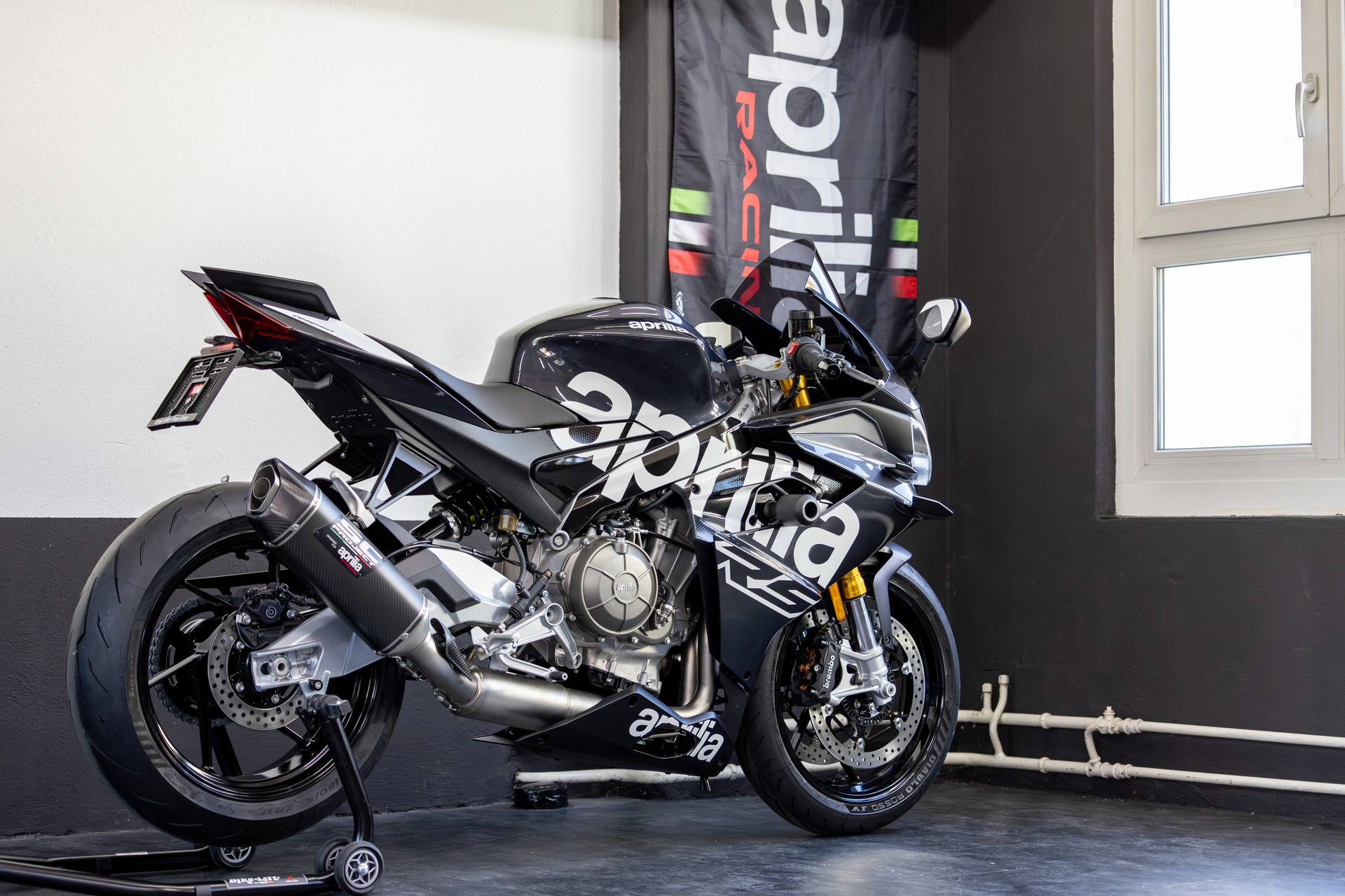 APRILIA RS 660 white contrast extended E5+ (105ps)-image-9