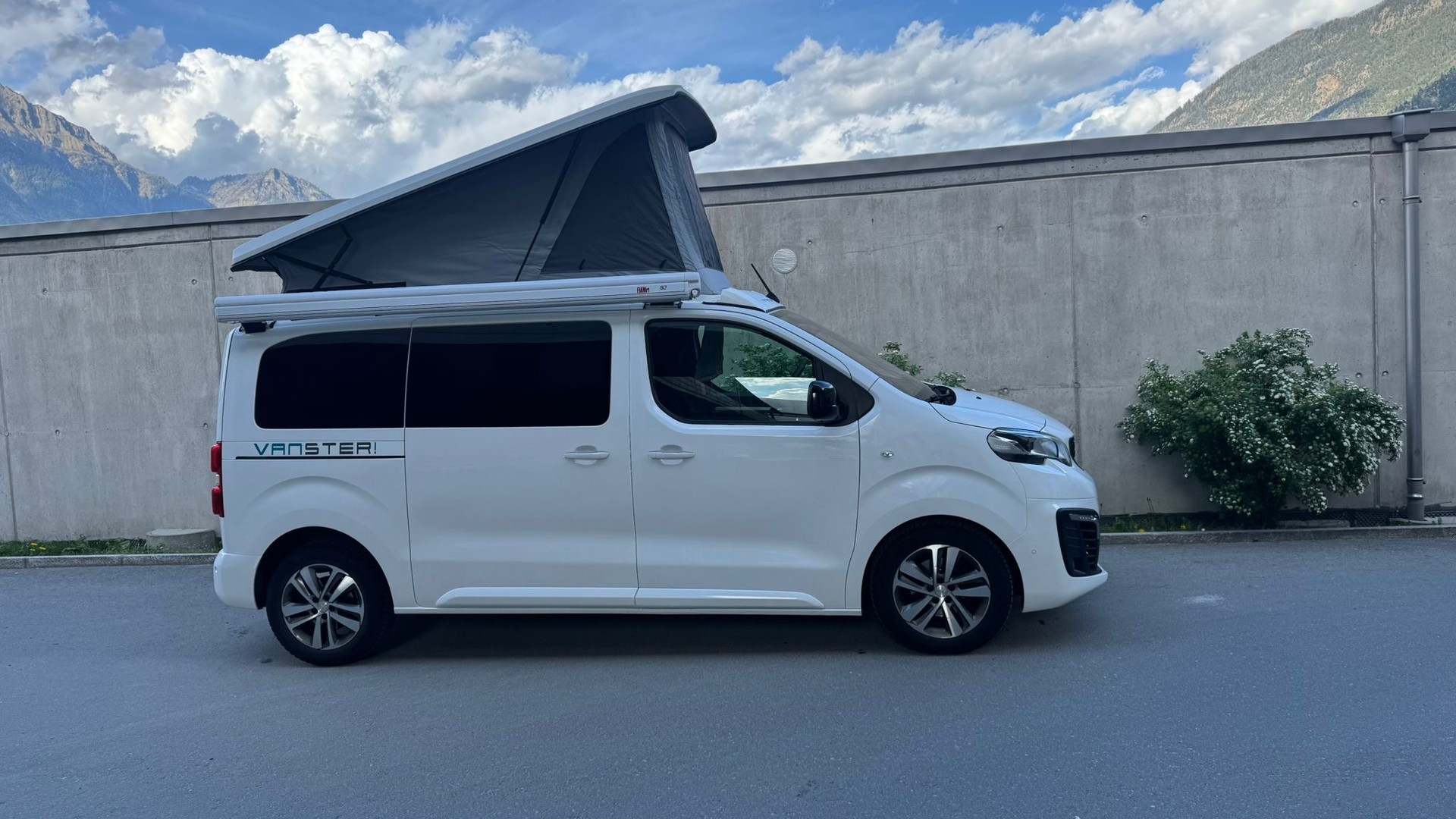 PEUGEOT Peugeot Traveller Vanster-image-9