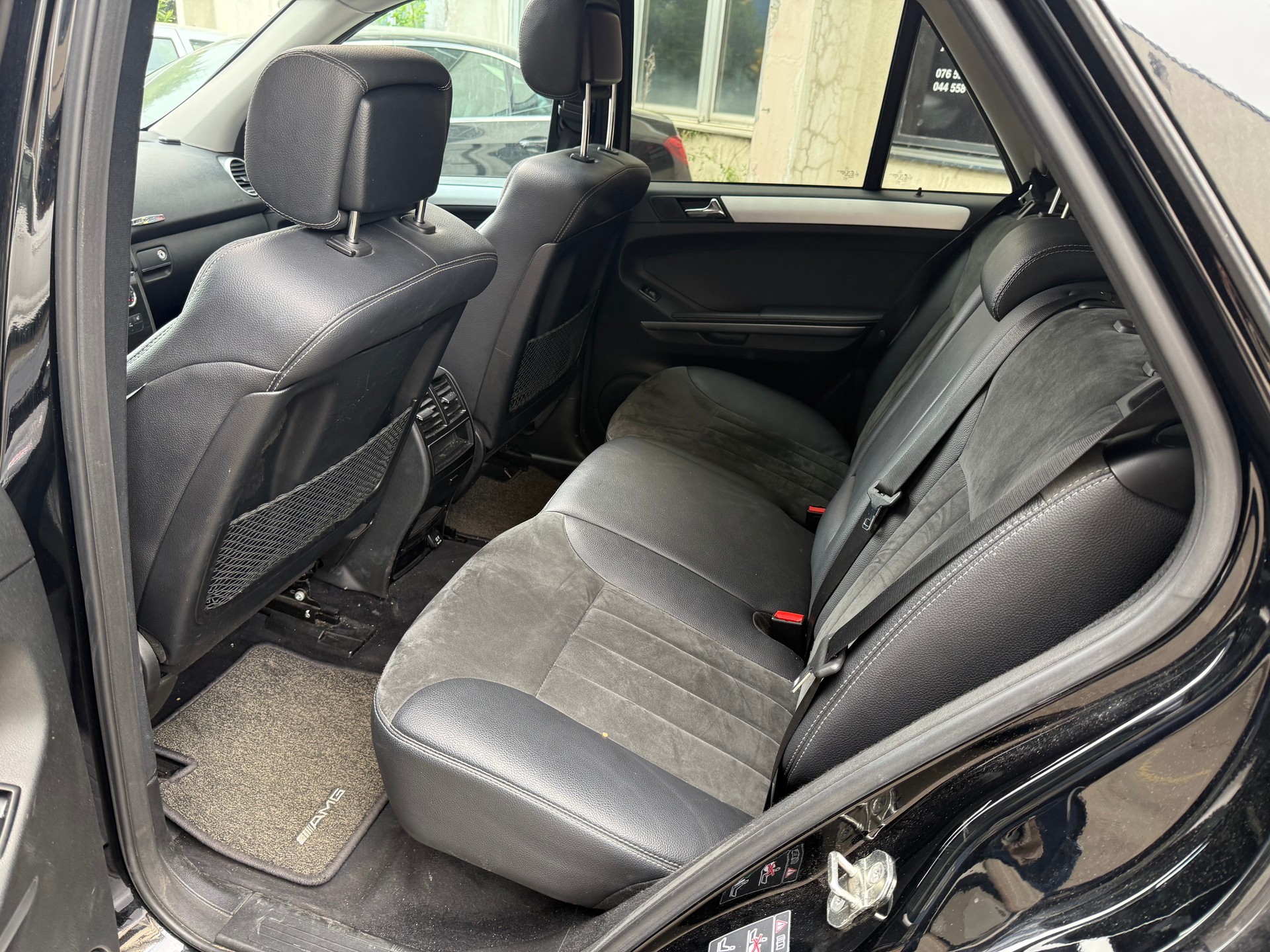 MERCEDES-BENZ ML 350 4Matic 7G-Tronic AMG Optik-image-8
