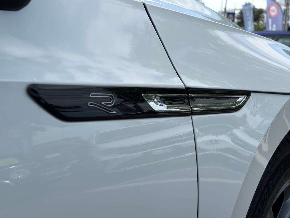 VW Arteon SB 2.0 TSi R-Line-showroom-element-3