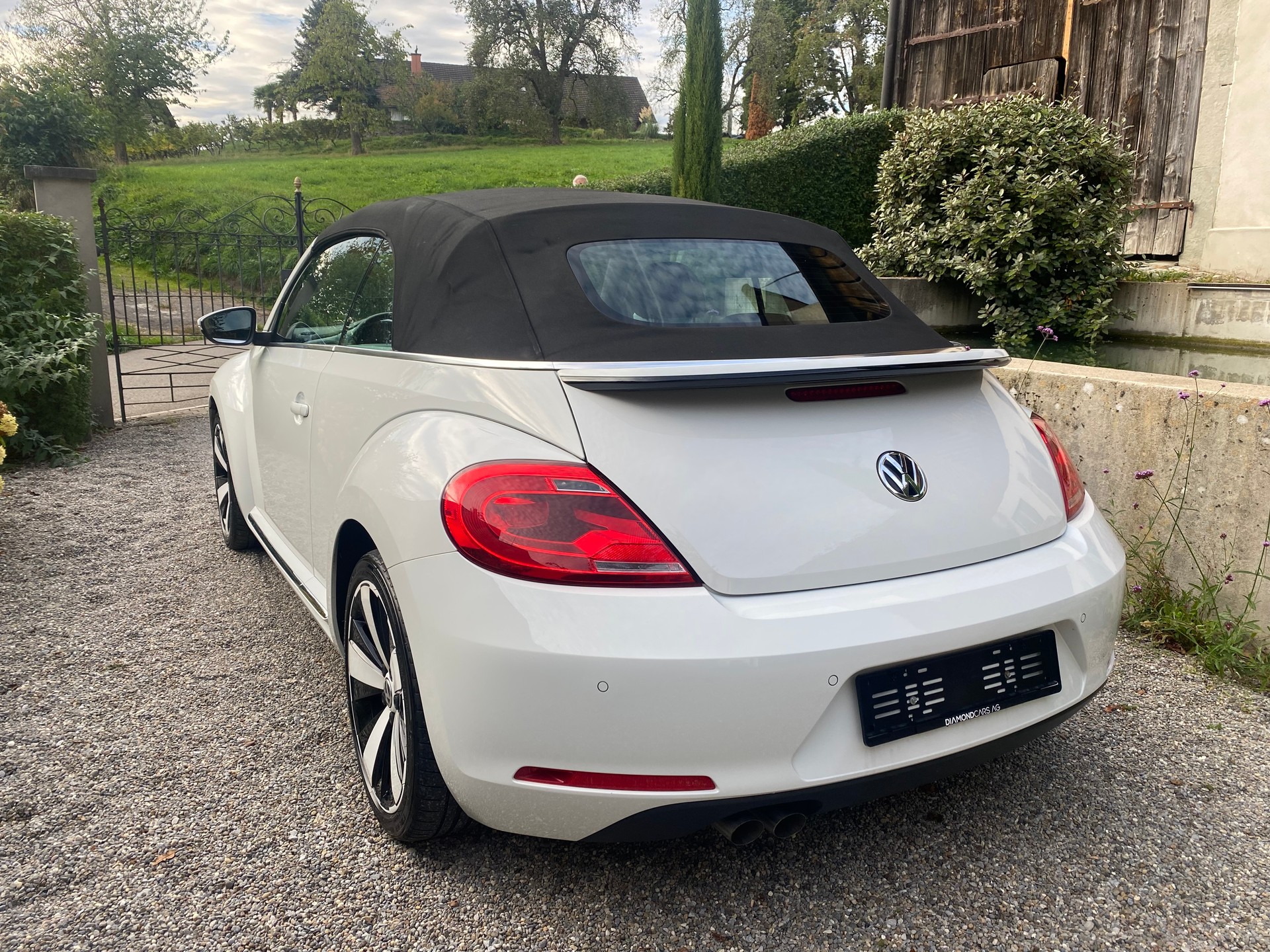 VW VW Beetle Cabrio 1.4 TSI Sport - frisch ab Service & MFK - Leder-image-10