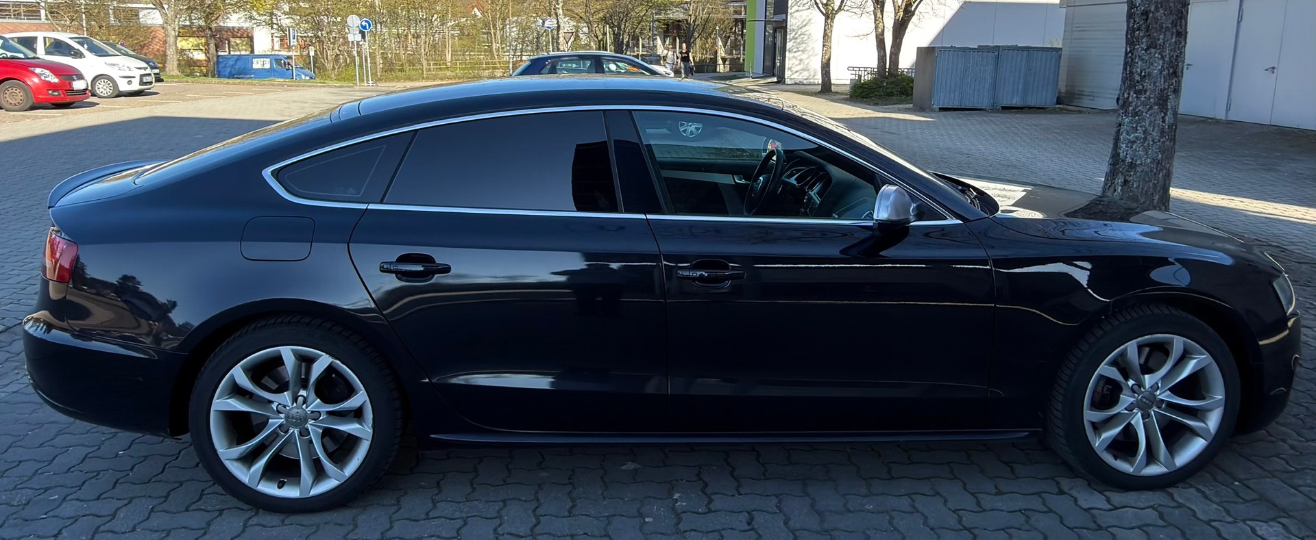 AUDI 3.0 V6 TFSI quattro S-Tronic-image-4