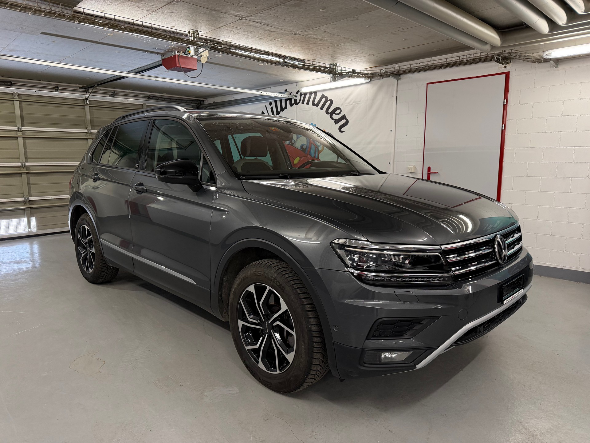 VW Tiguan 2.0TSI Offroad 4Motion DSG-showroom-element-1