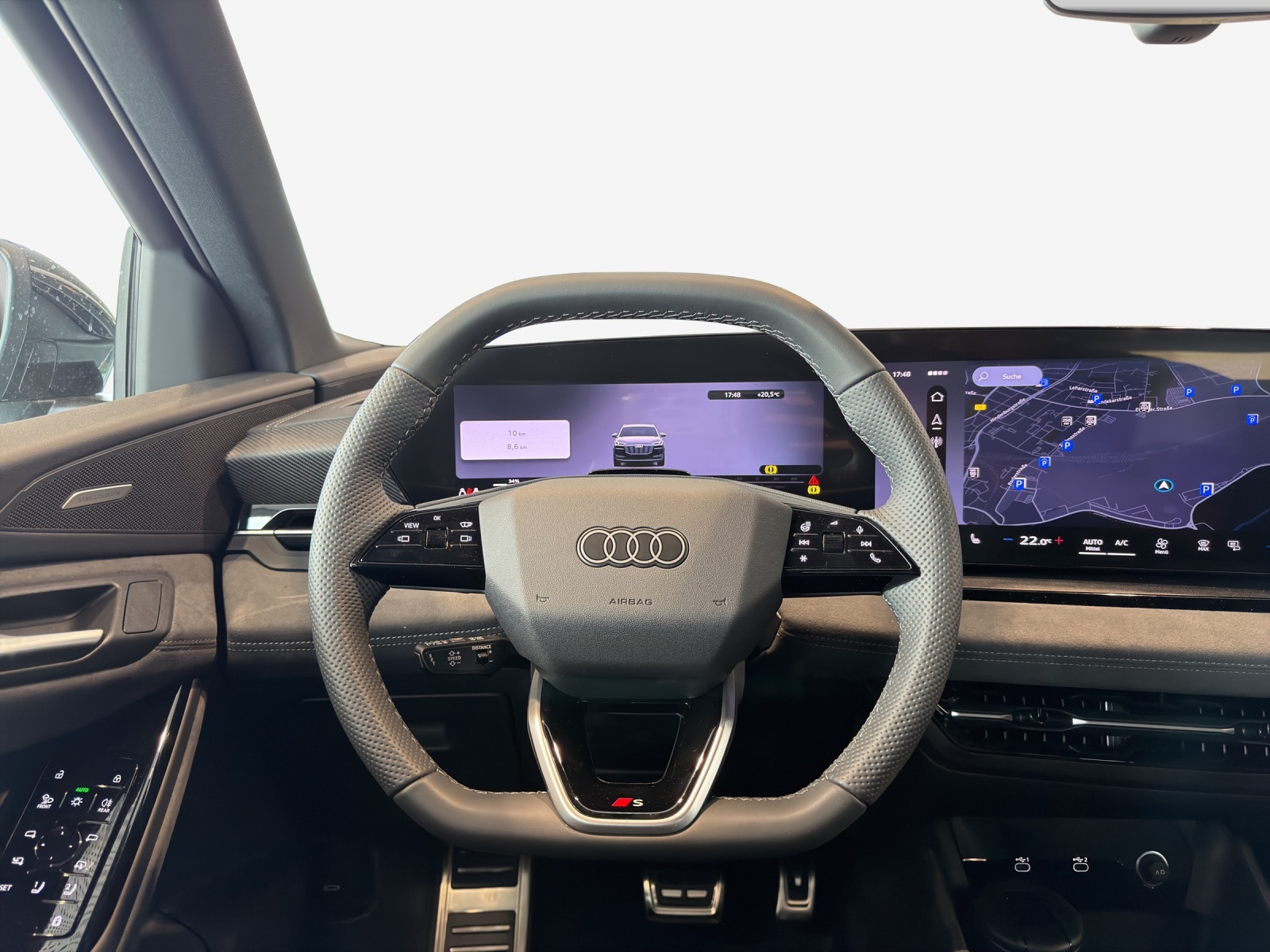 AUDI SQ6 e-tron quattro-image-9