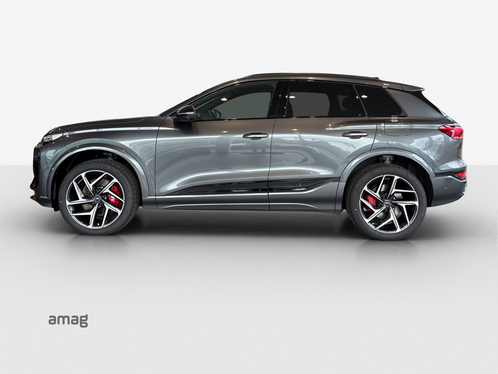 AUDI SQ6 e-tron quattro-image-1