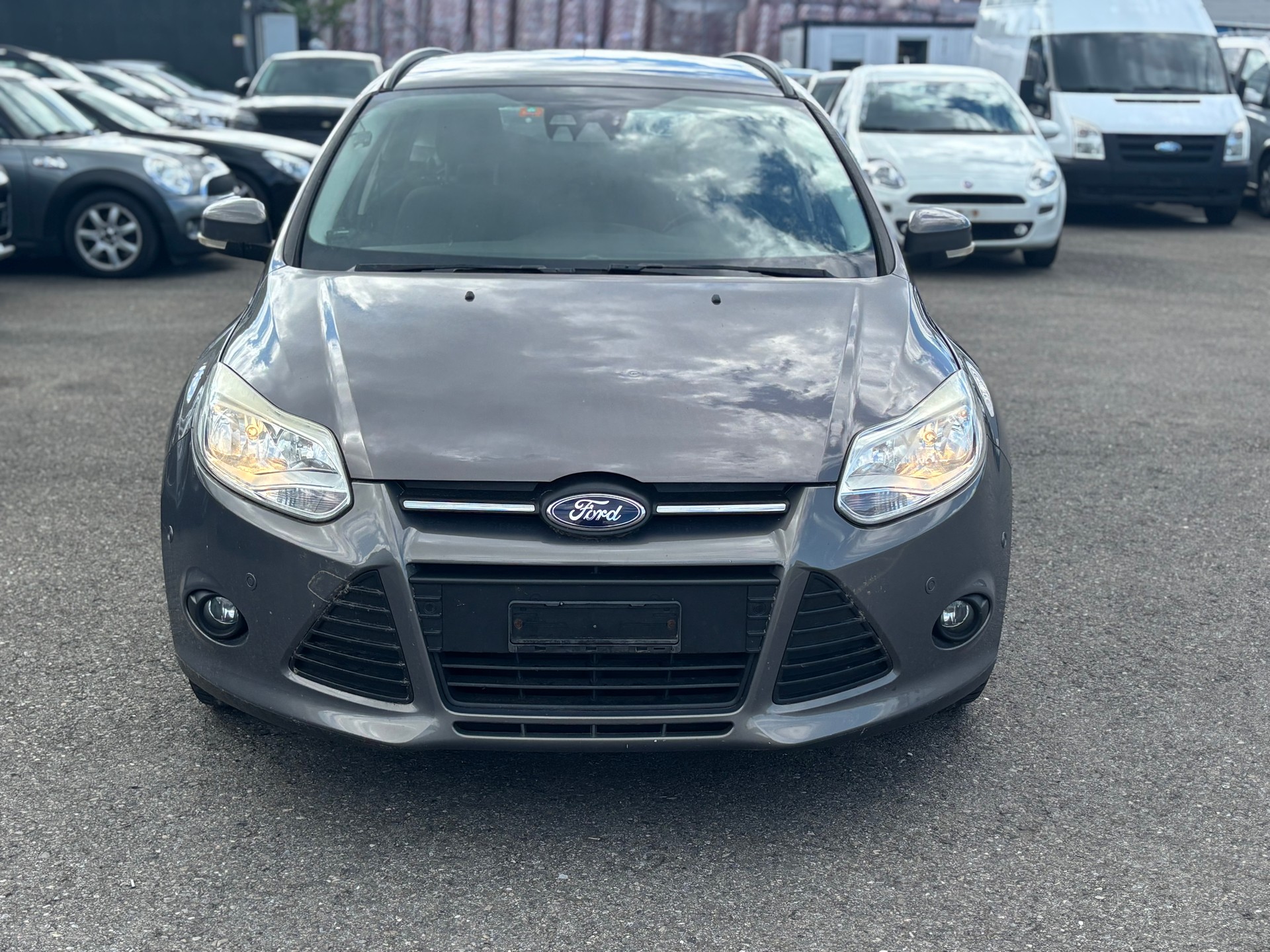 FORD Focus 1.0 SCTi Titanium-showroom-element-1
