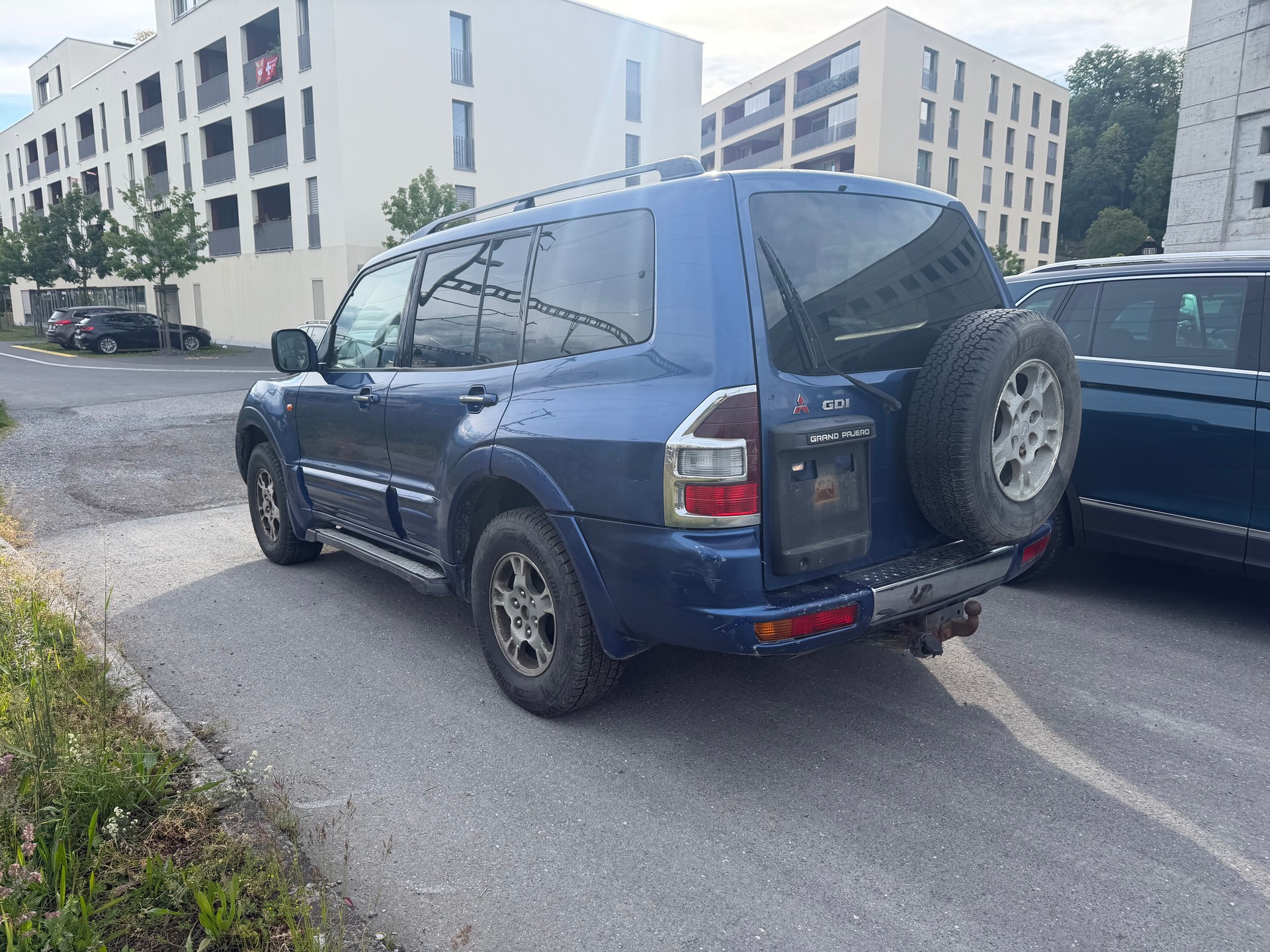 MITSUBISHI Pajero 3.5 Premium (Edition)-image-3