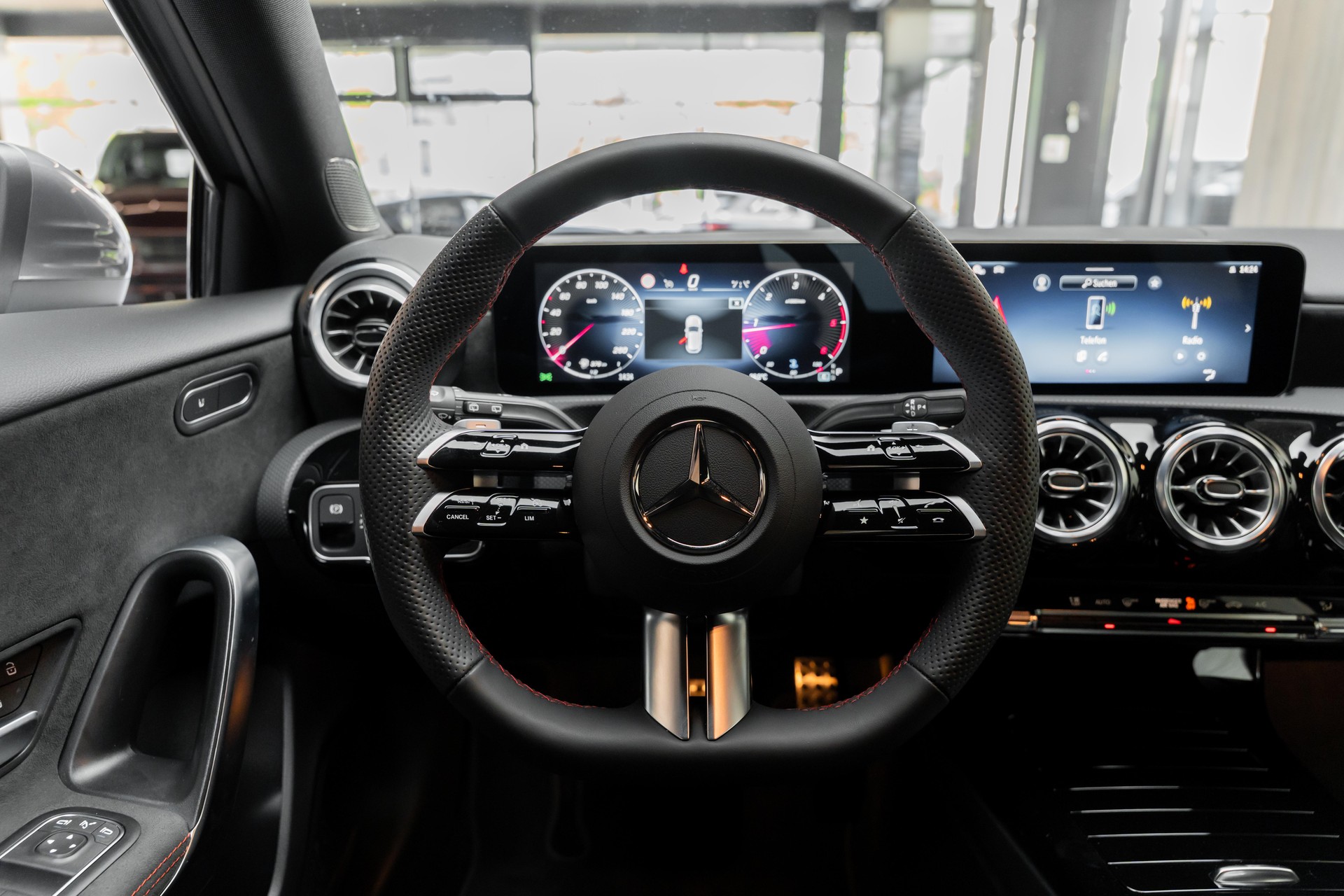 MERCEDES-BENZ A 220 d 8G-DCT-image-14