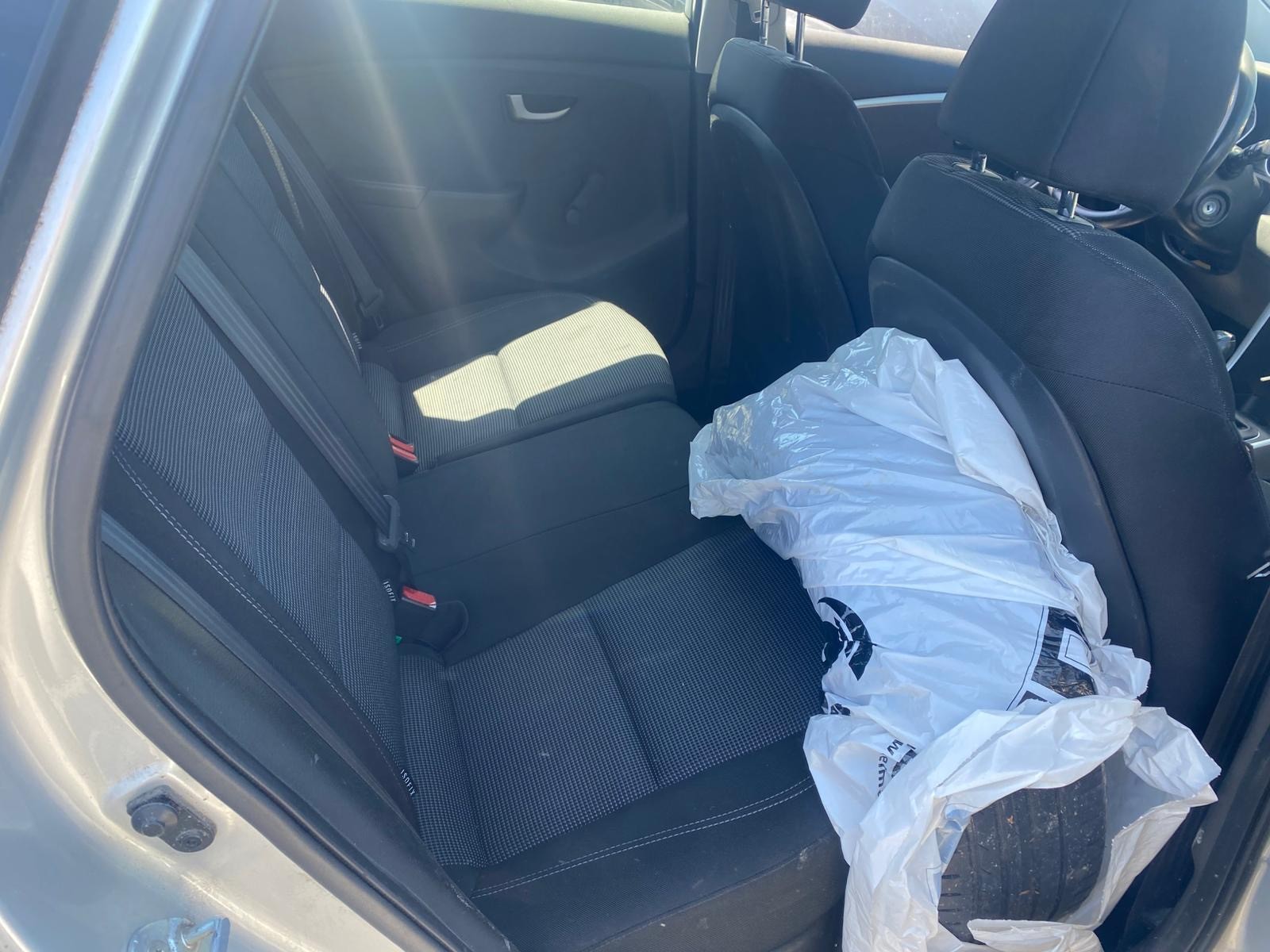 HYUNDAI i30 1.4 Comfort-image-6