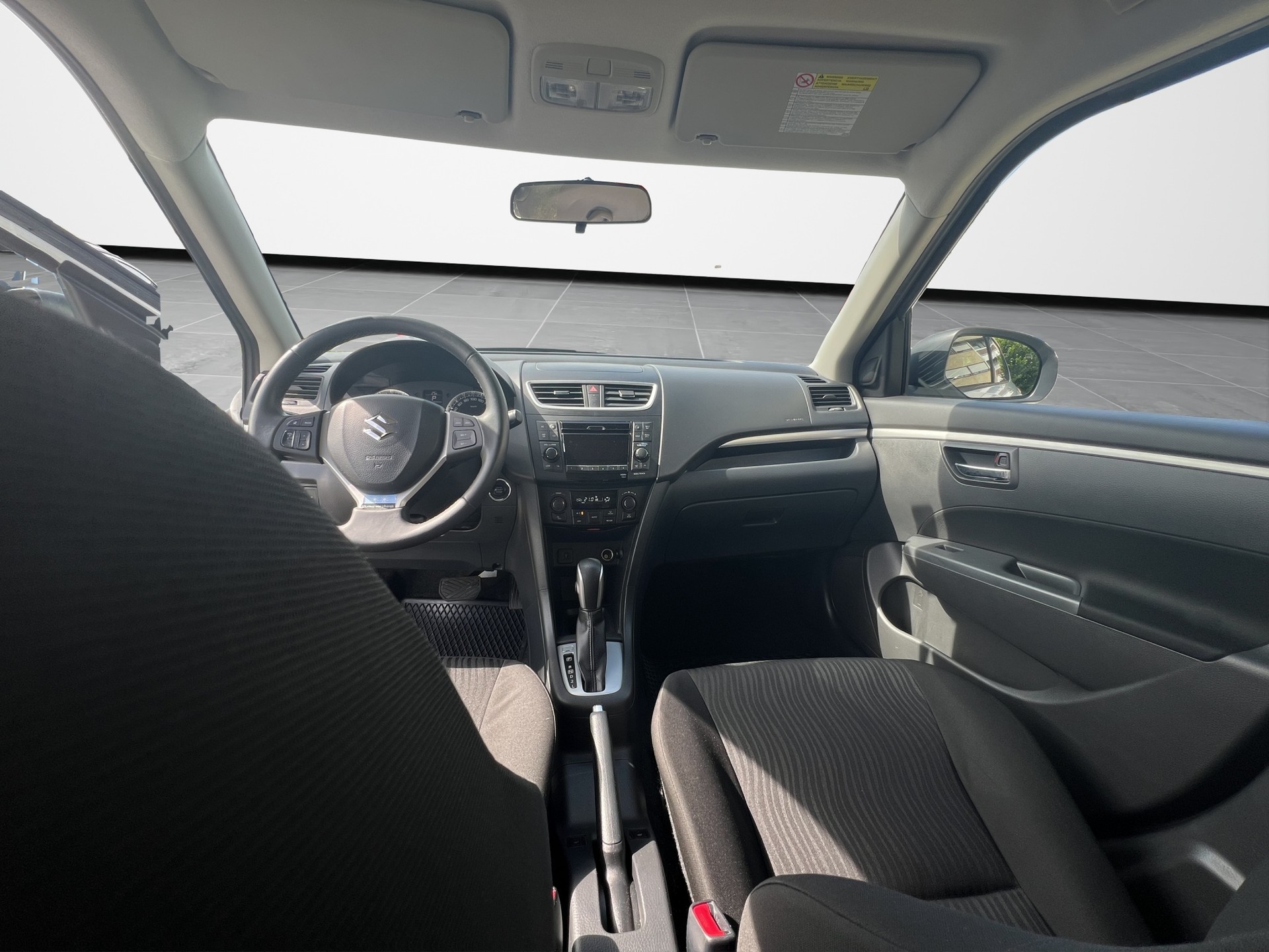SUZUKI Swift 1.2i GL Top-image-12