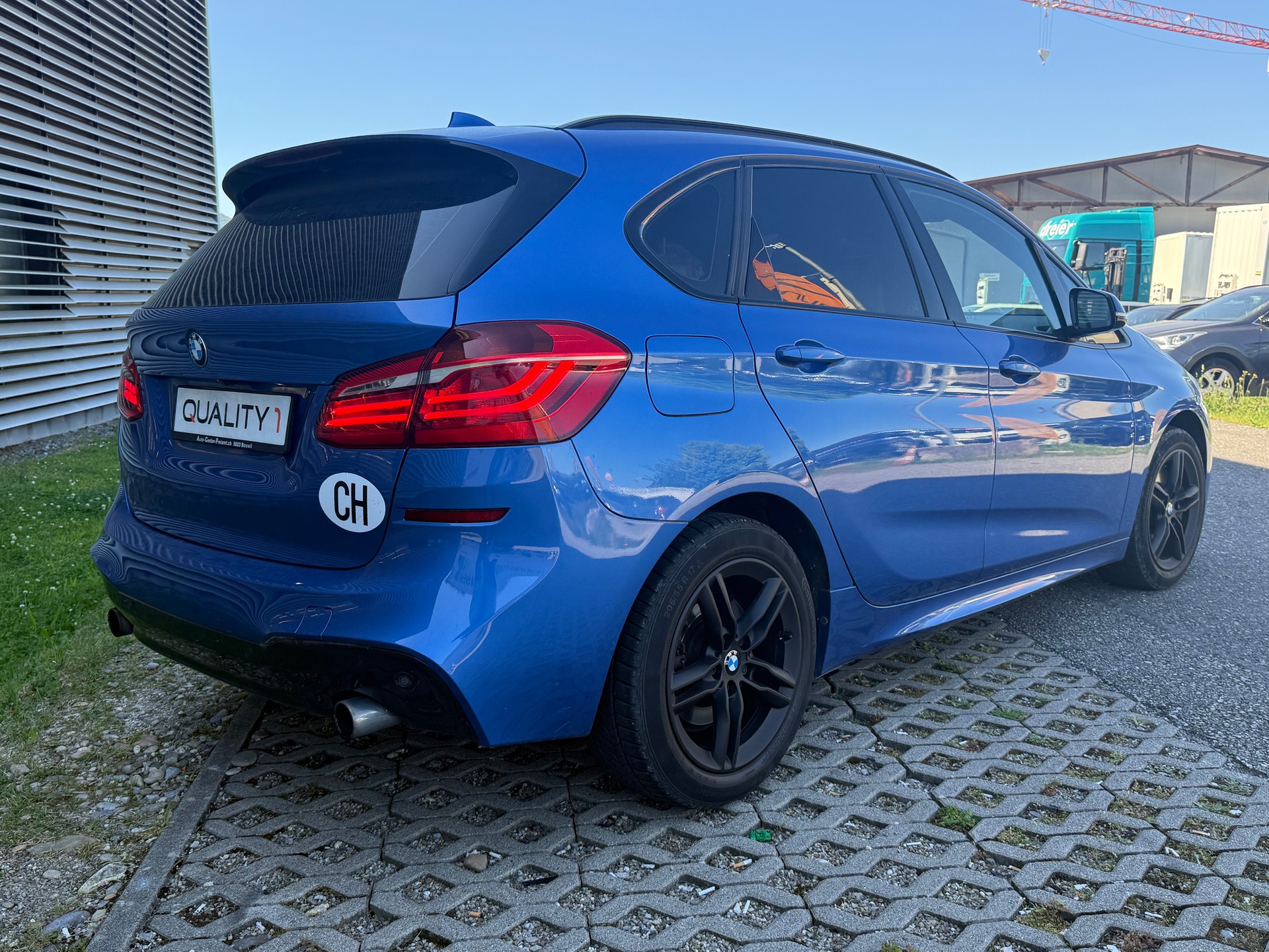 BMW 225i xDrive Active Tourer M Sport Steptronic-image-1
