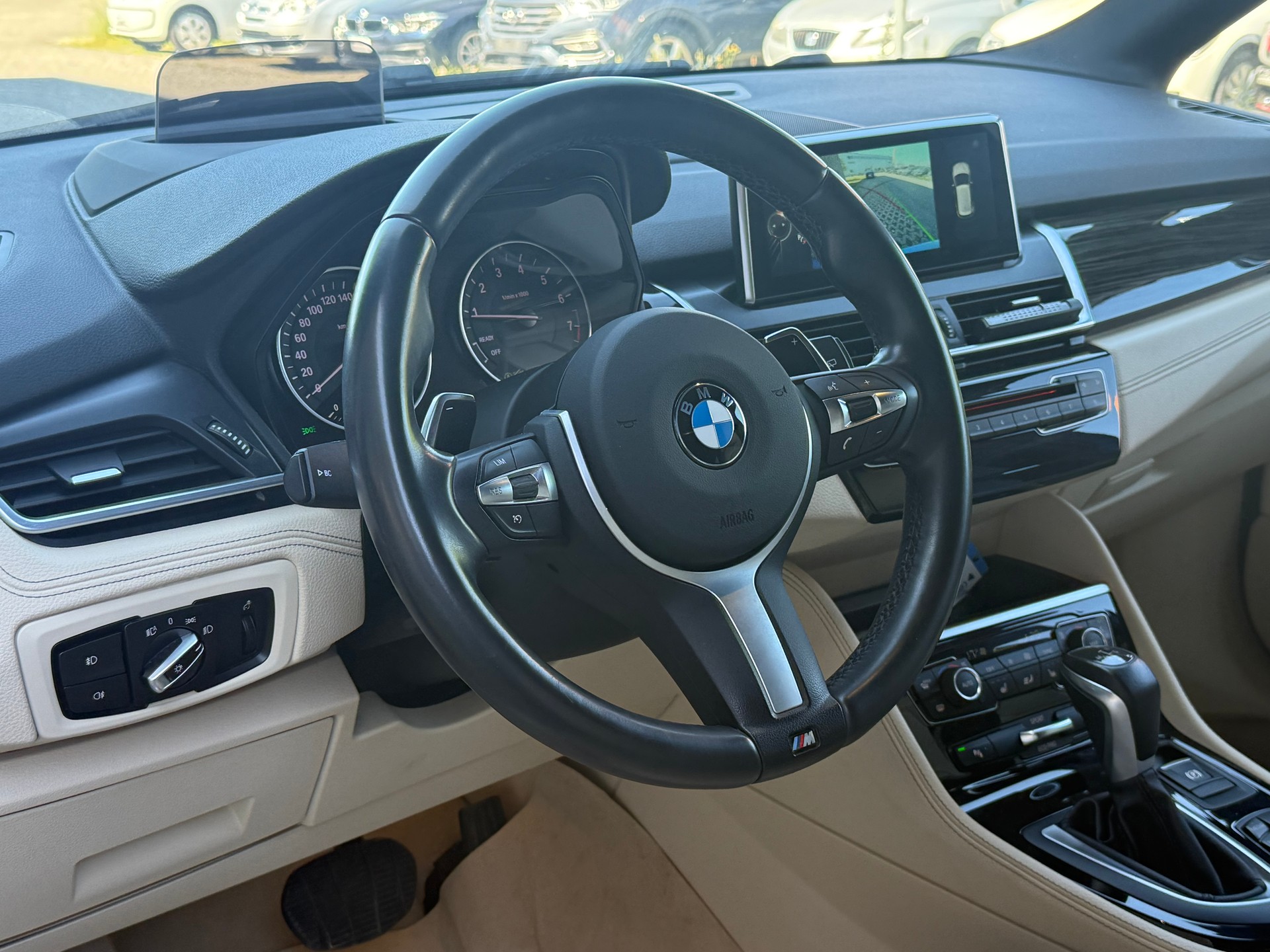 BMW 225i xDrive Active Tourer M Sport Steptronic-image-6
