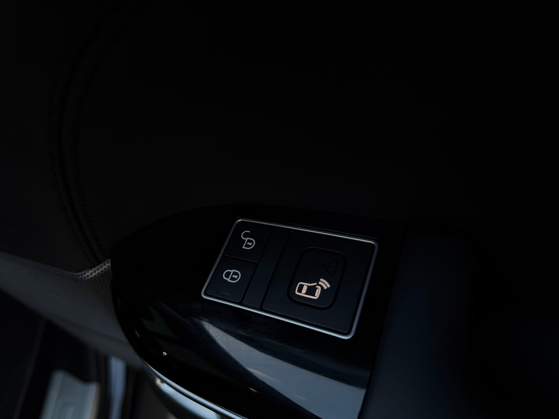LAND ROVER Range Rover Sport 3.0 SDV6 HSE Dynamic Automatic-image-24