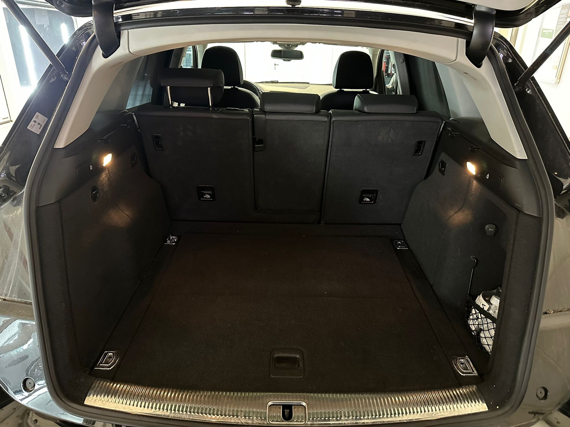 AUDI Q5 2.0 TFSI quattro T-Tronic-image-7