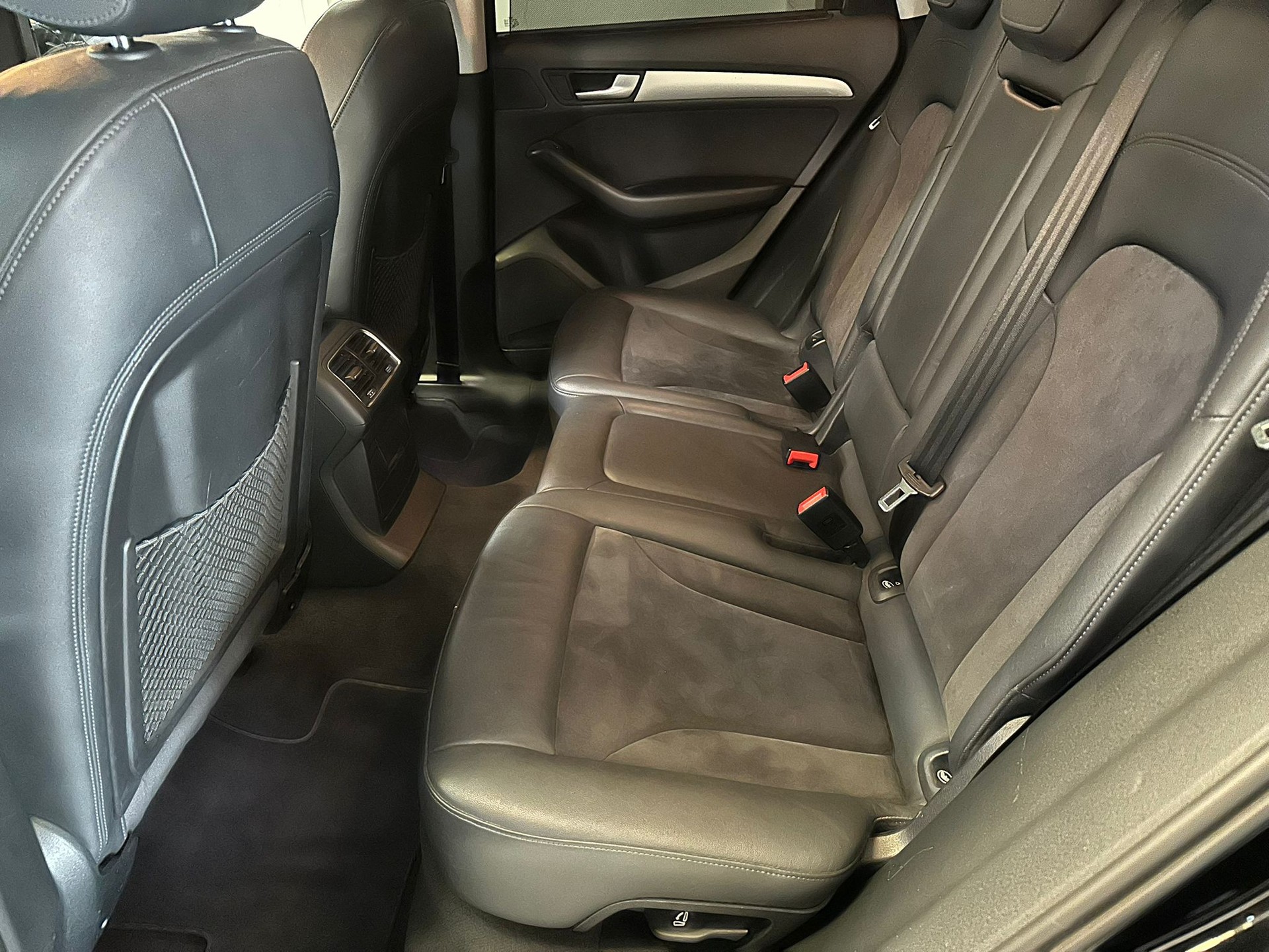 AUDI Q5 2.0 TFSI quattro T-Tronic-image-11