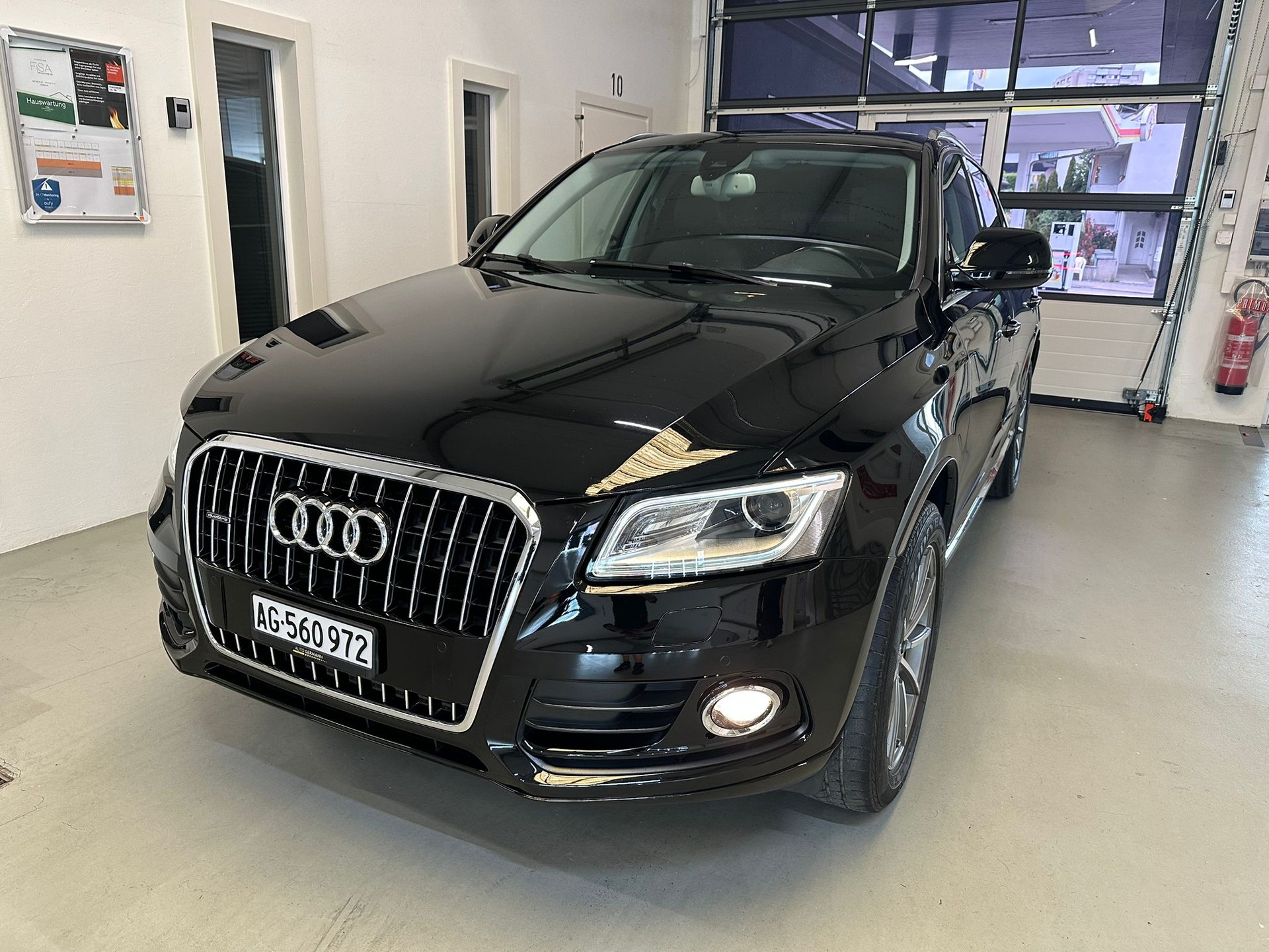 AUDI Q5 2.0 TFSI quattro T-Tronic-image-1