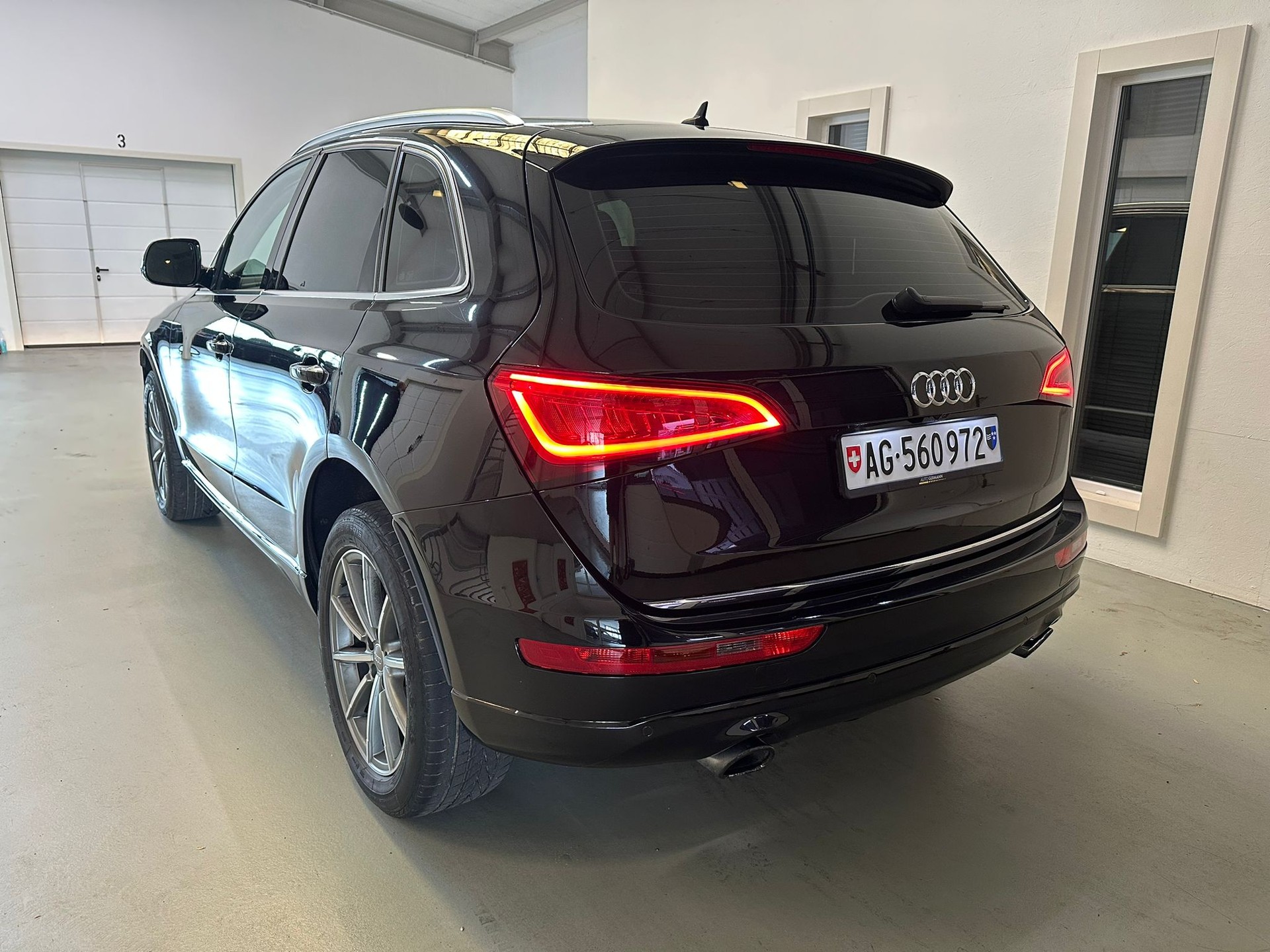 AUDI Q5 2.0 TFSI quattro T-Tronic-image-4